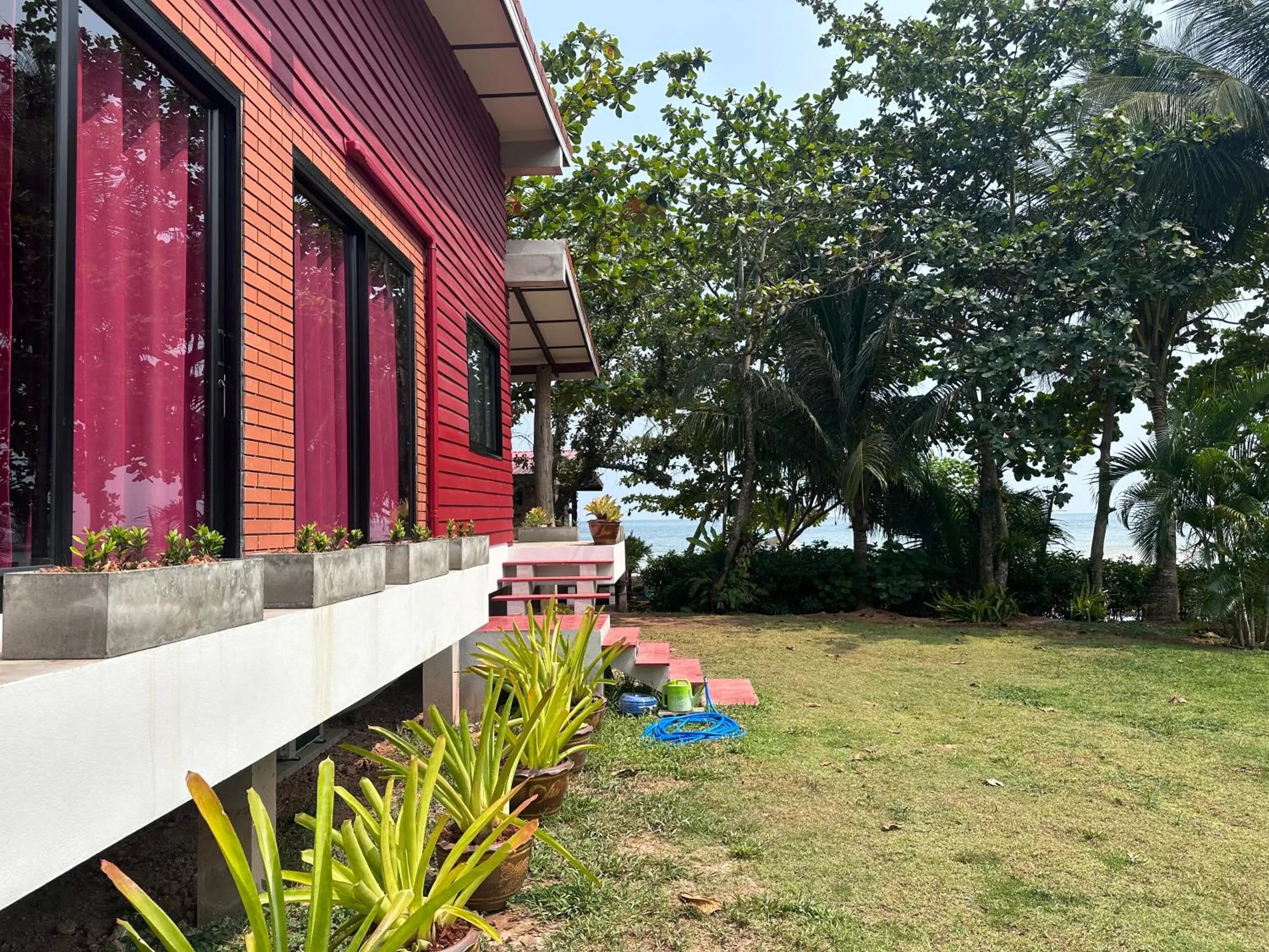 Garden view in Piman Pu