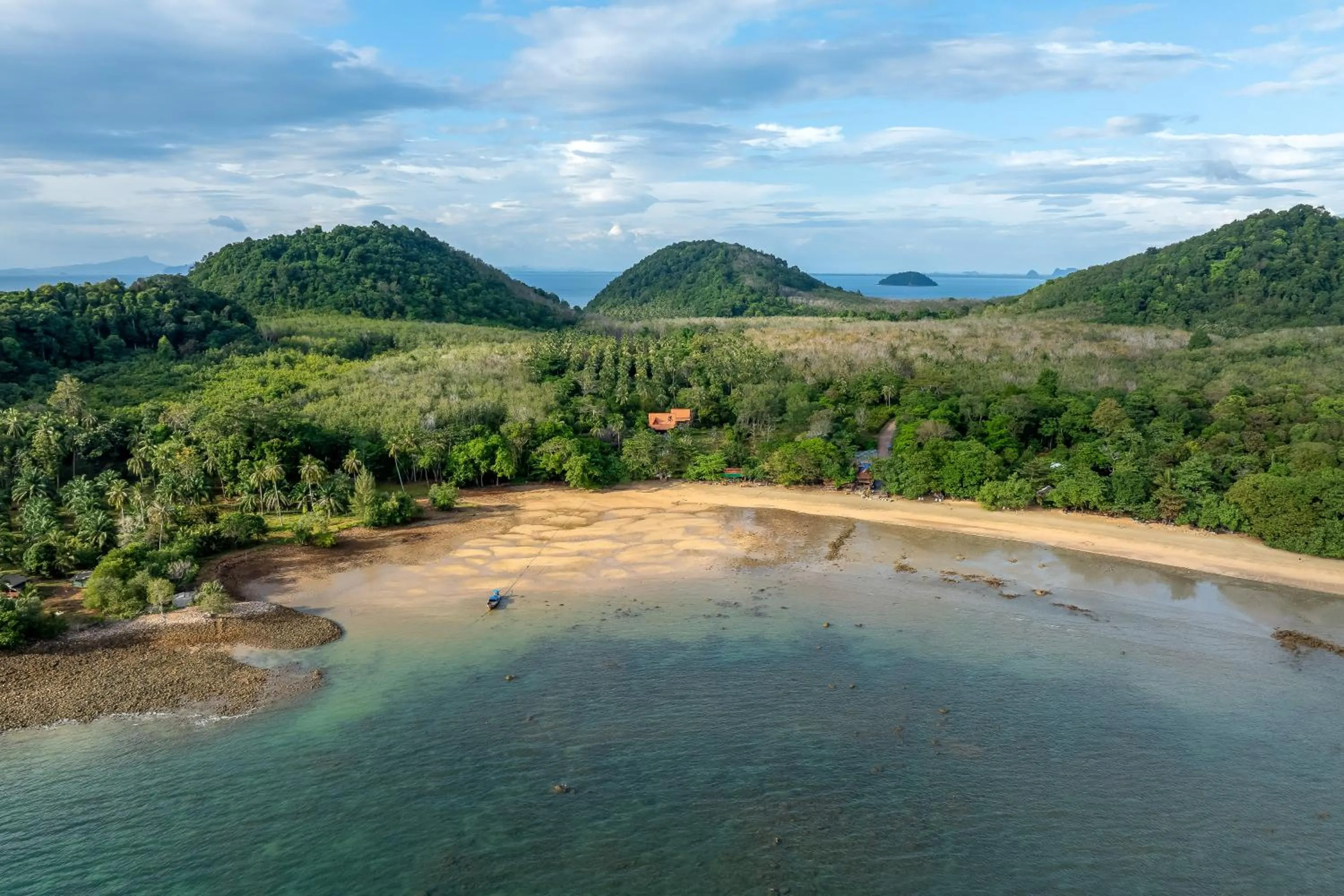 Bird's eye view in Piman Pu