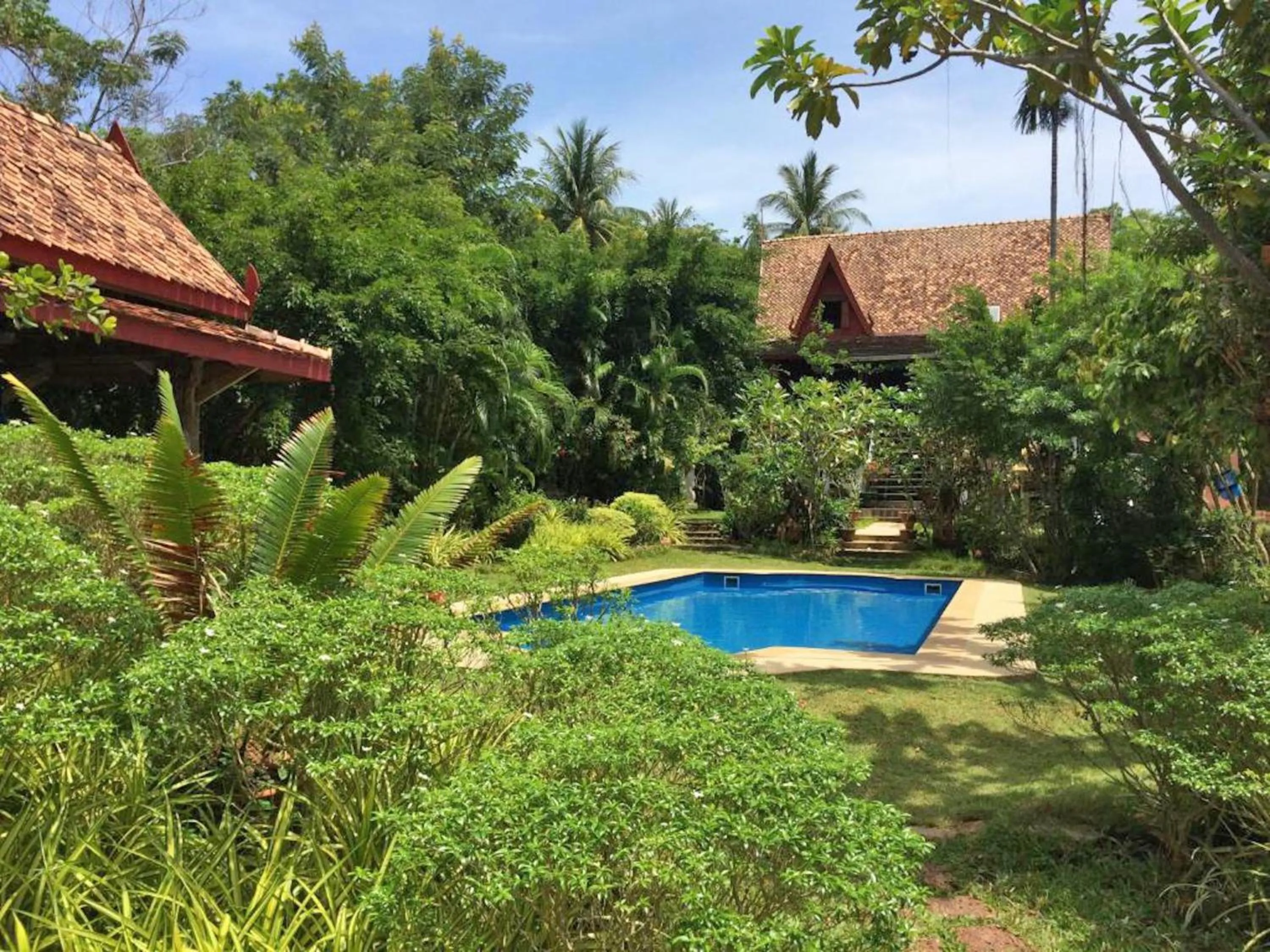 Pool view in Piman Pu