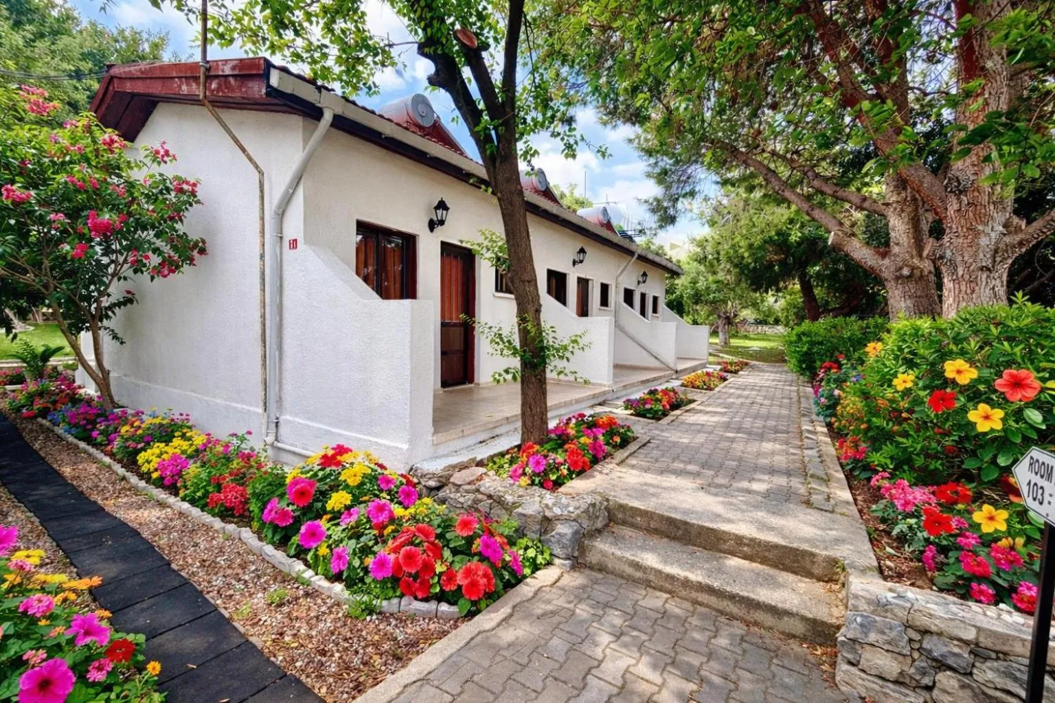 Bare Hill Holiday Apartments