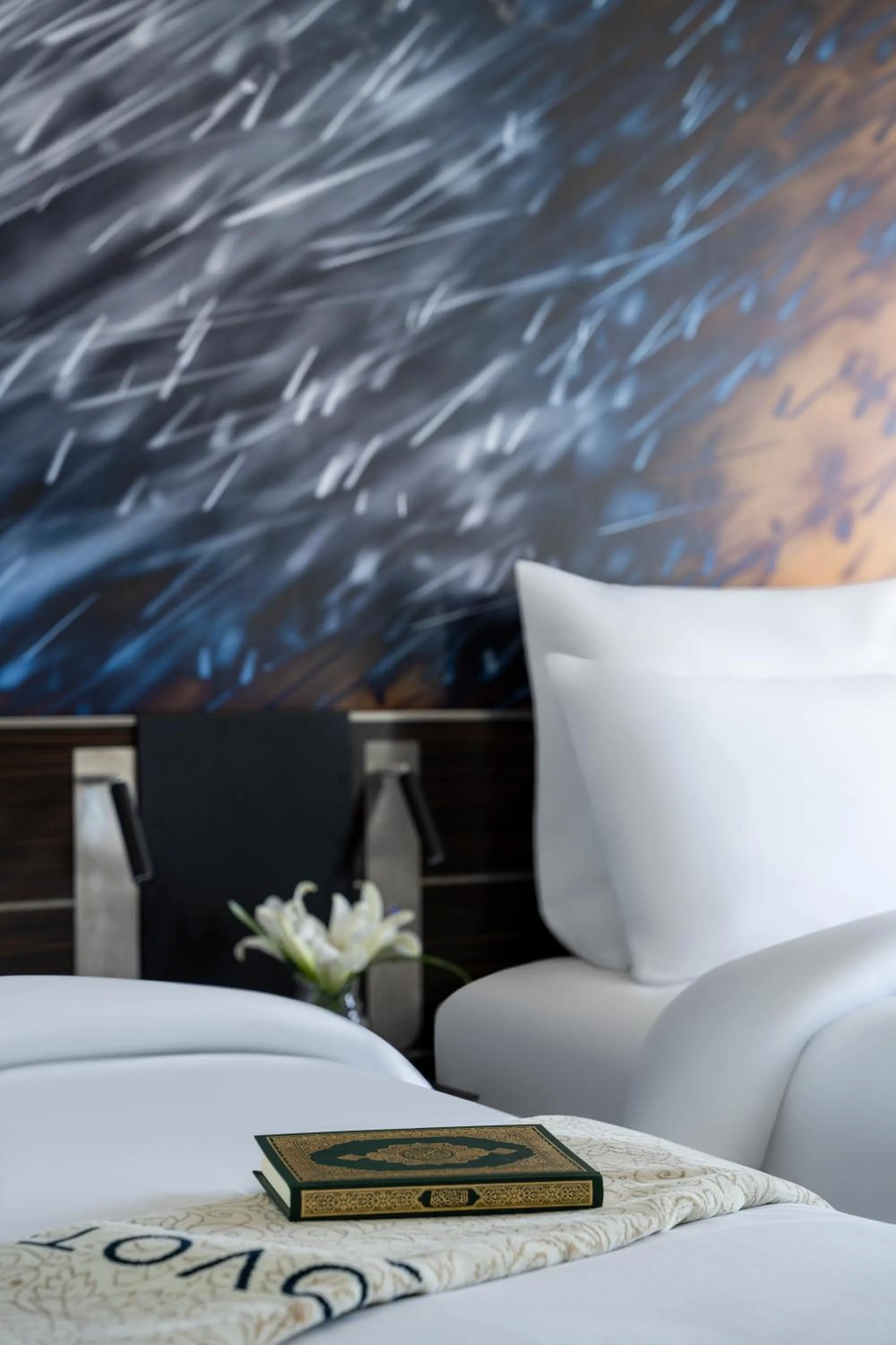 Bed in Novotel Makkah Thakher City