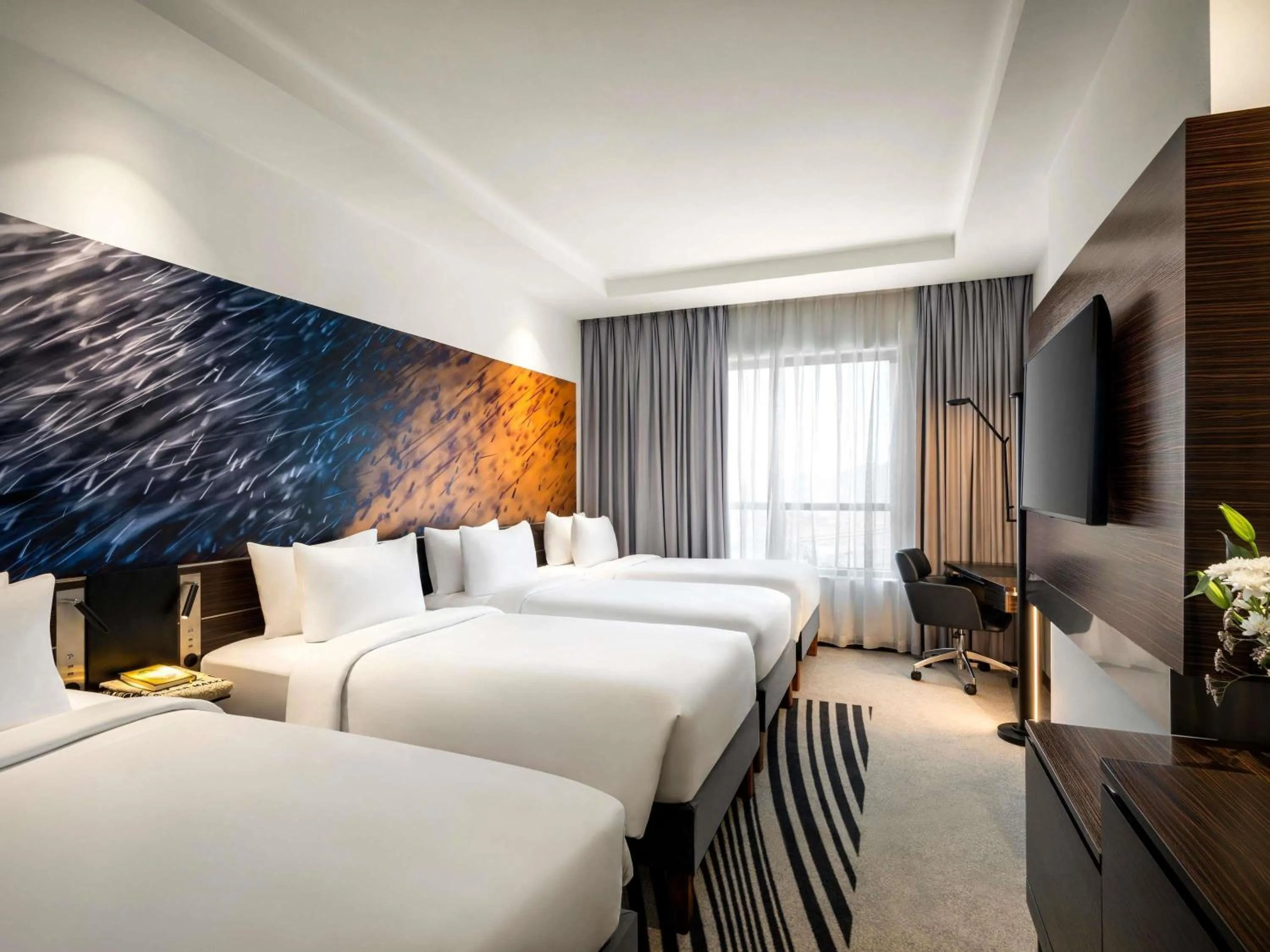 Bedroom, Bed in Novotel Makkah Thakher City