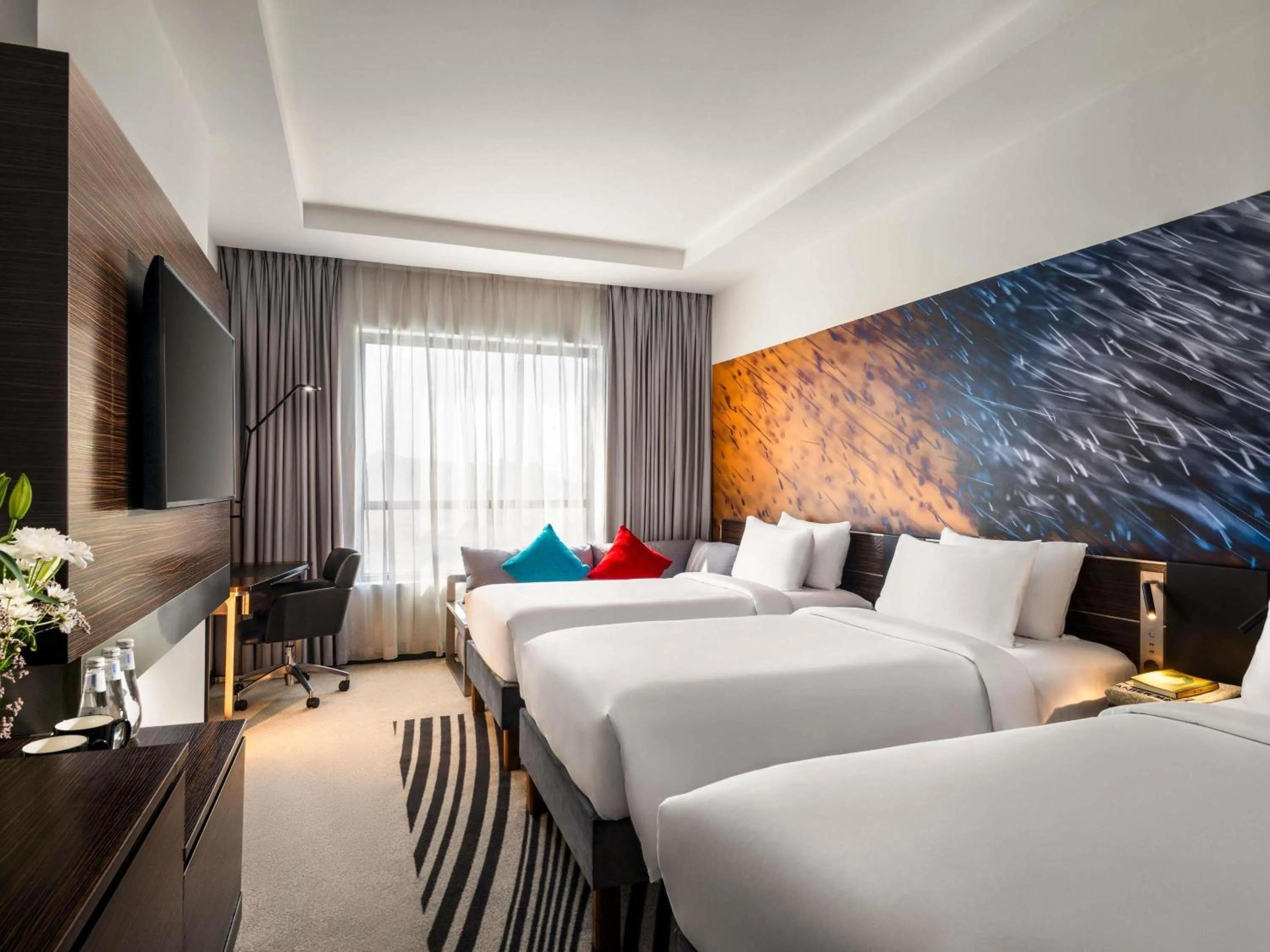 Bedroom, Bed in Novotel Makkah Thakher City