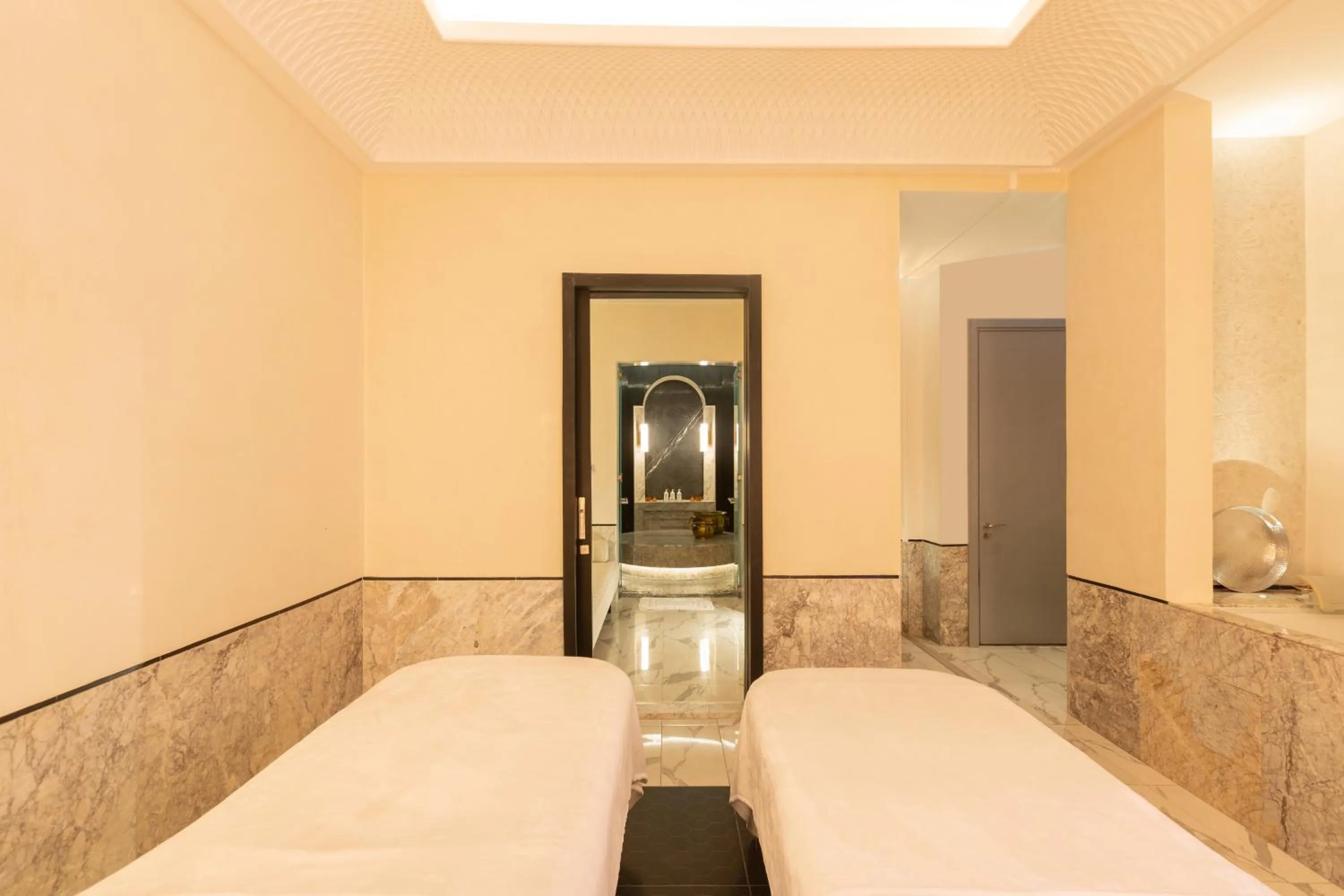 Spa and wellness centre/facilities, Bed in Fairmont La Marina Rabat Sale Hotel