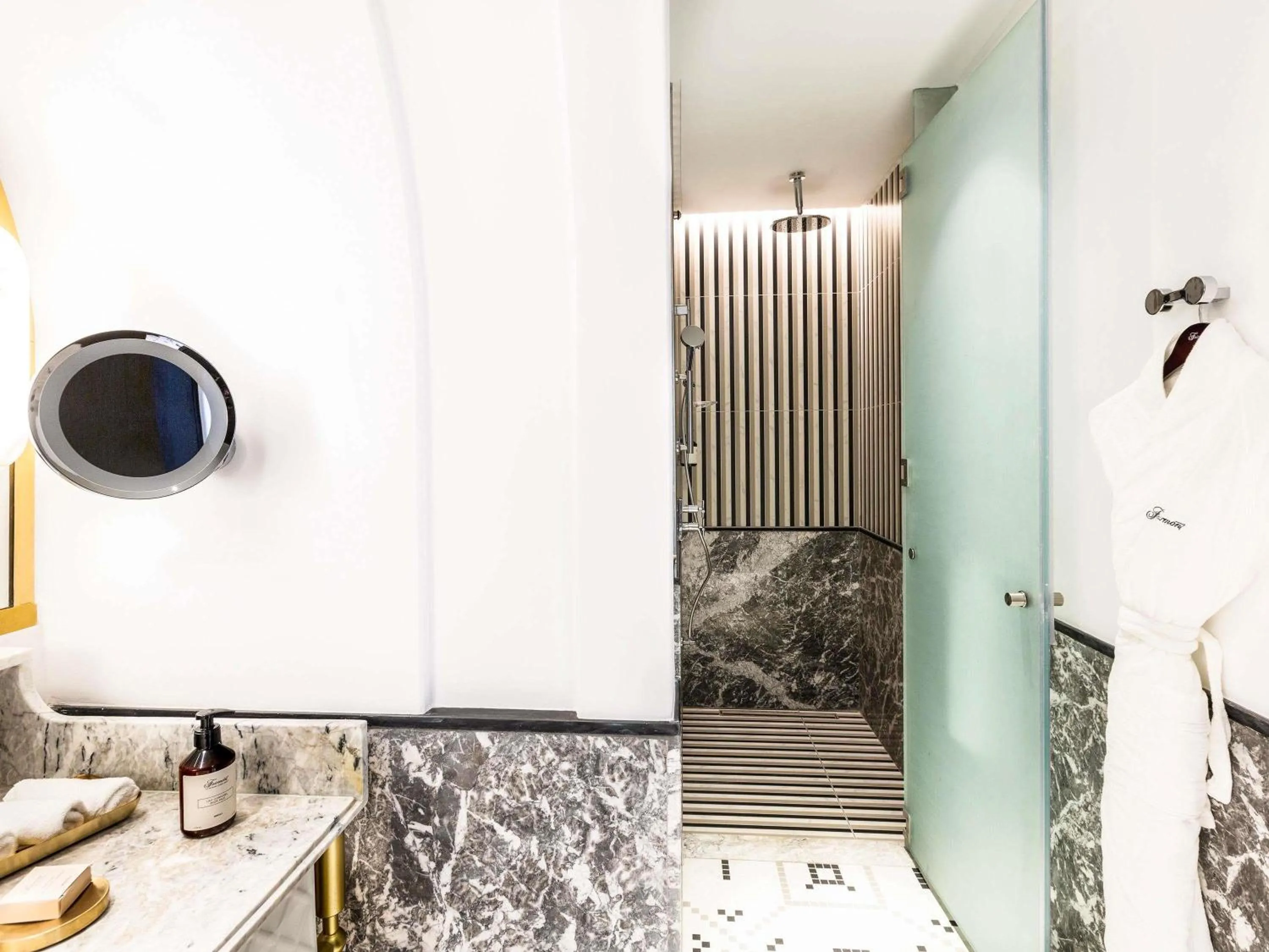 Bedroom in Fairmont La Marina Rabat Sale Hotel