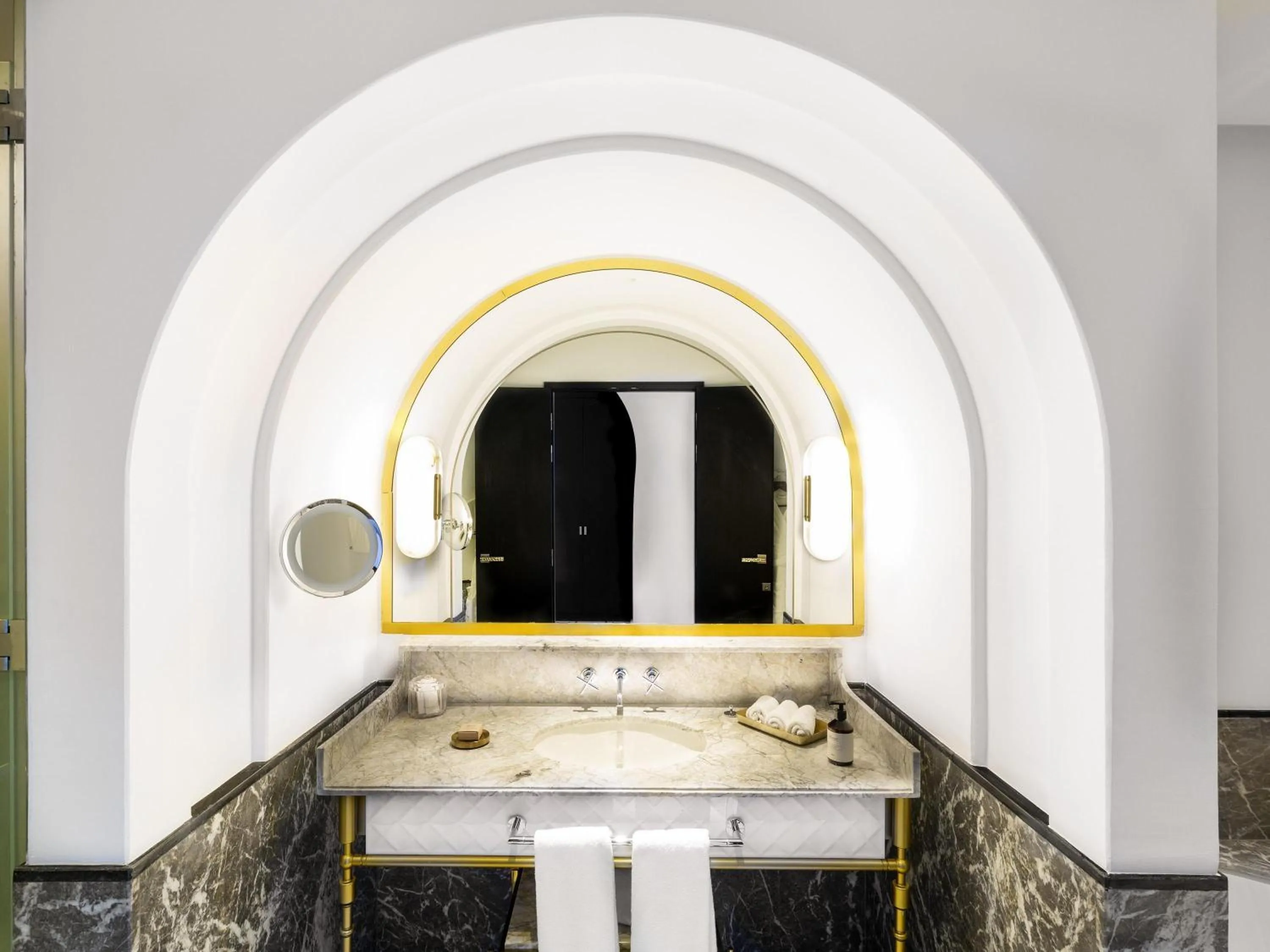 Bedroom in Fairmont La Marina Rabat Sale Hotel