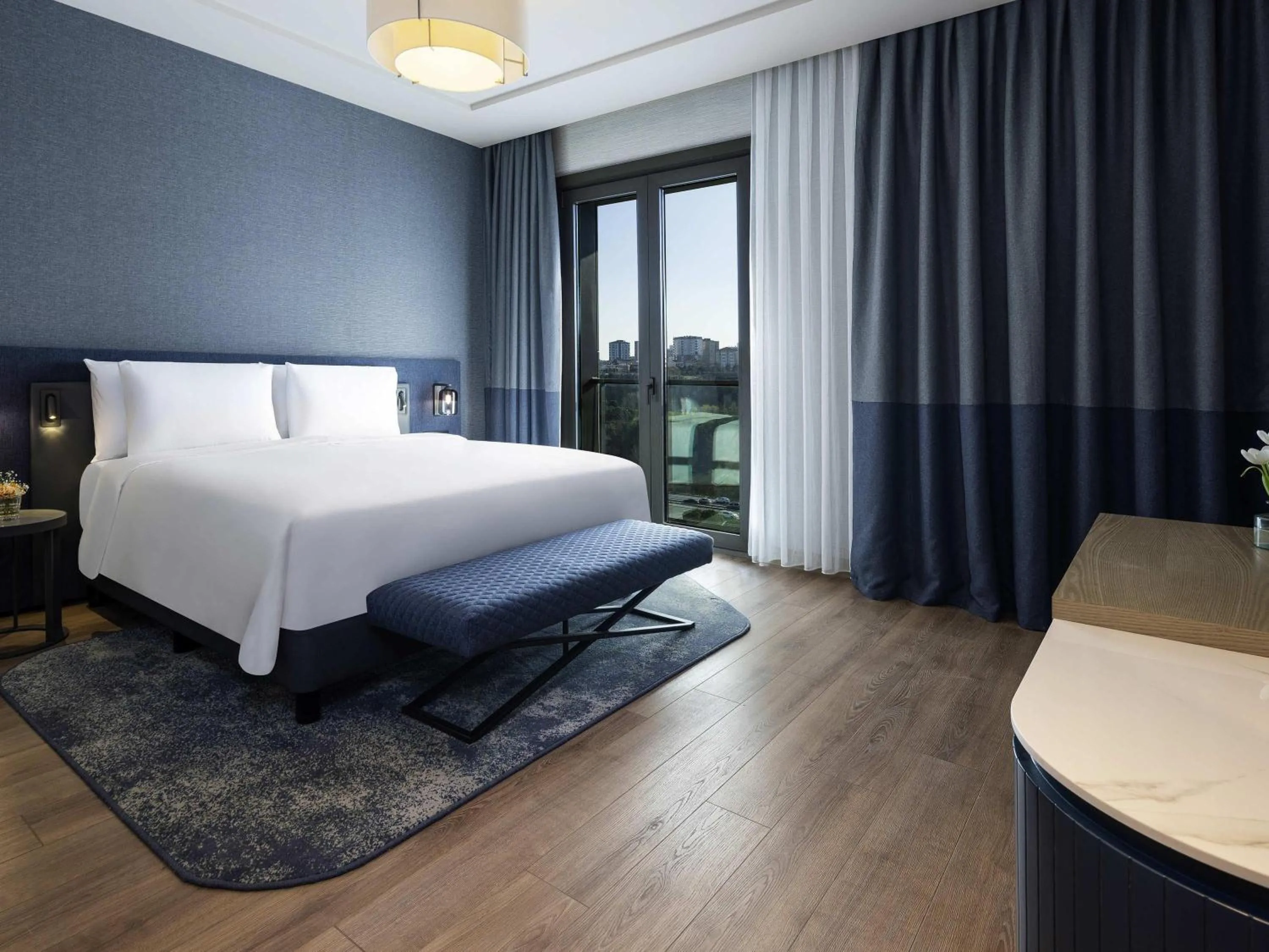 Bedroom, Bed in Movenpick Living Istanbul Camlivadi