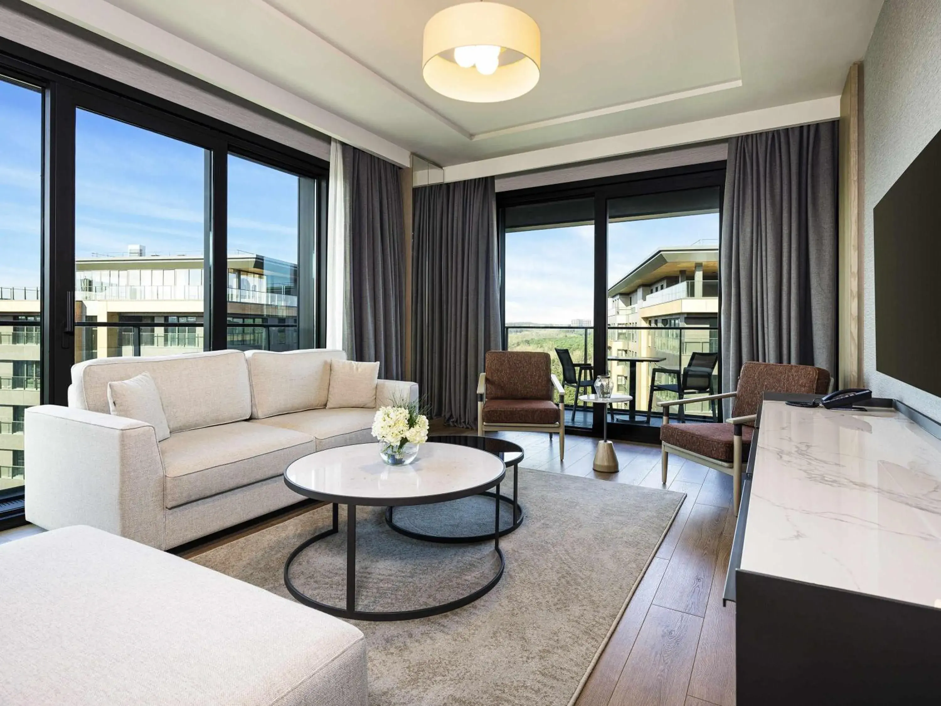 Two-Bedroom Deluxe Apartment in Movenpick Living Istanbul Camlivadi Two-Bedroom Deluxe Apartment in Movenpick Living Istanbul Camlivadi