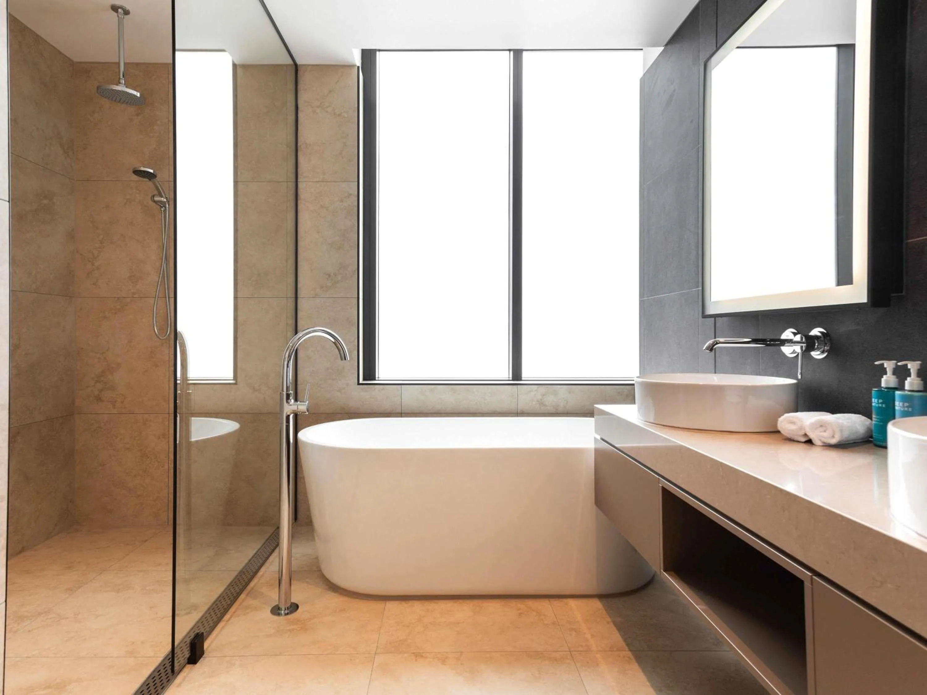 Bedroom in Novotel Devonport