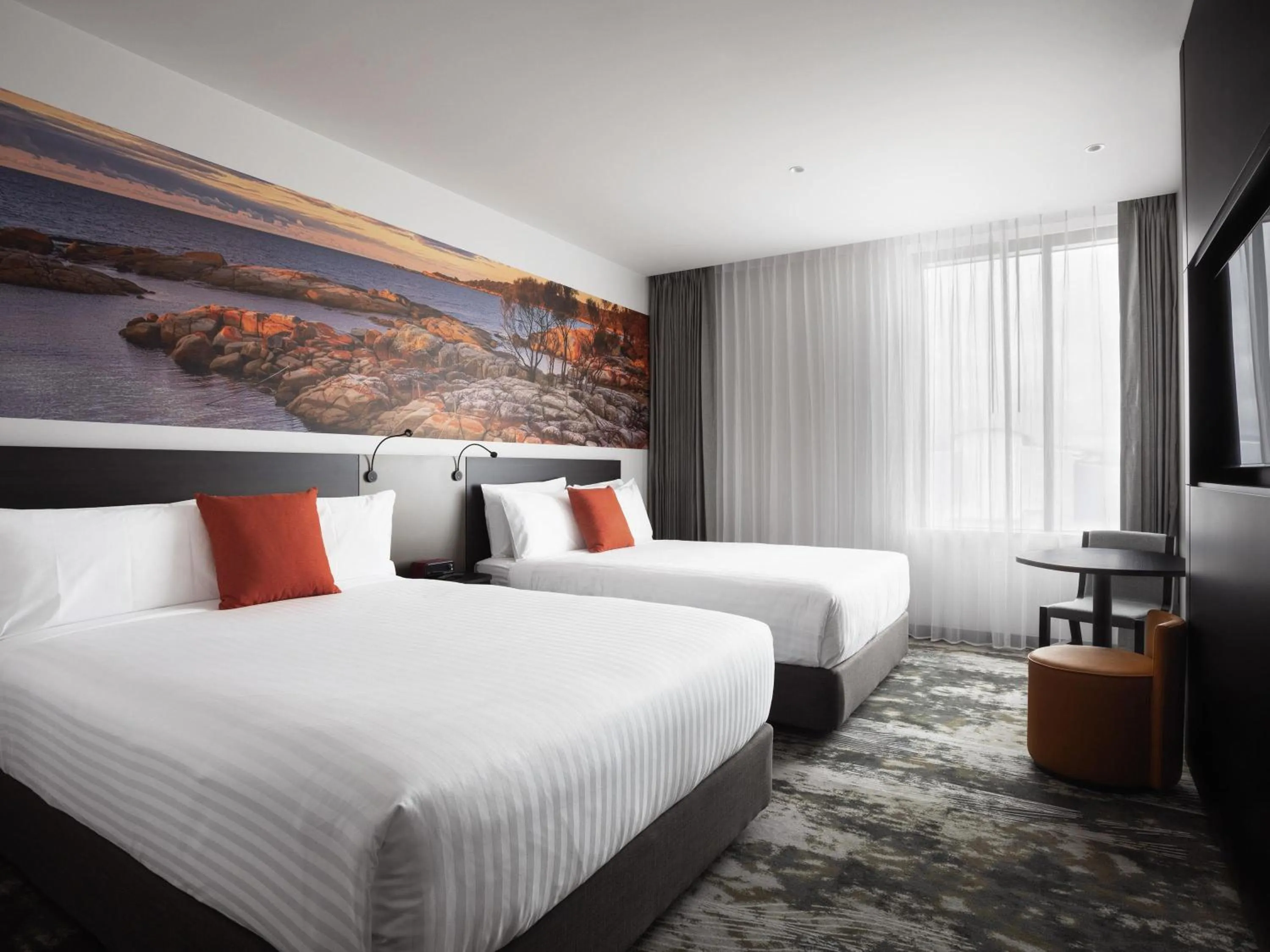 Bedroom, Bed in Novotel Devonport