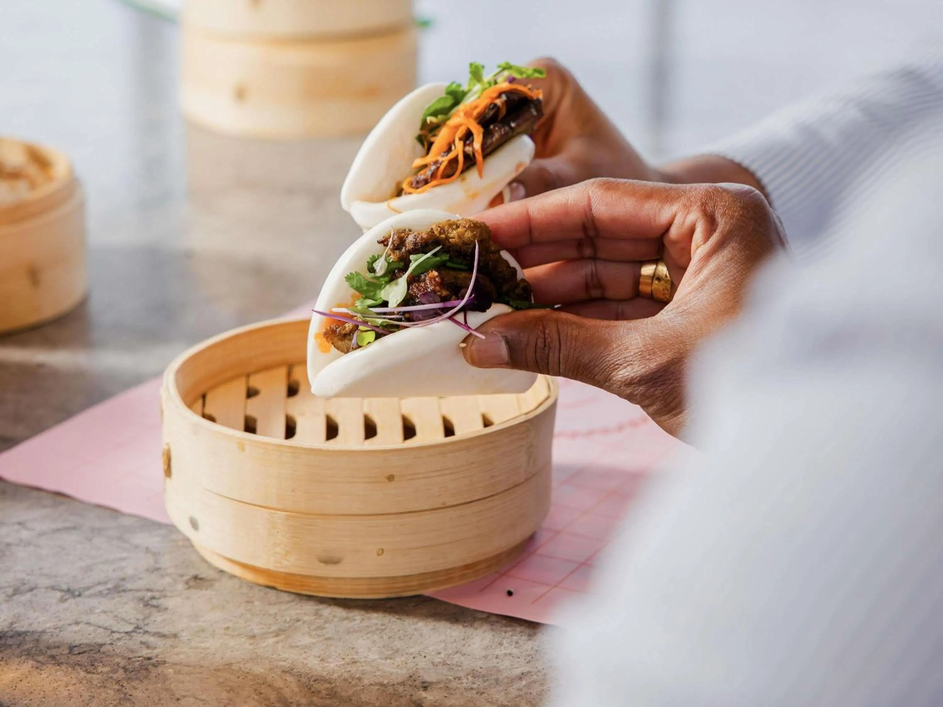 Lounge or bar in Novotel Devonport