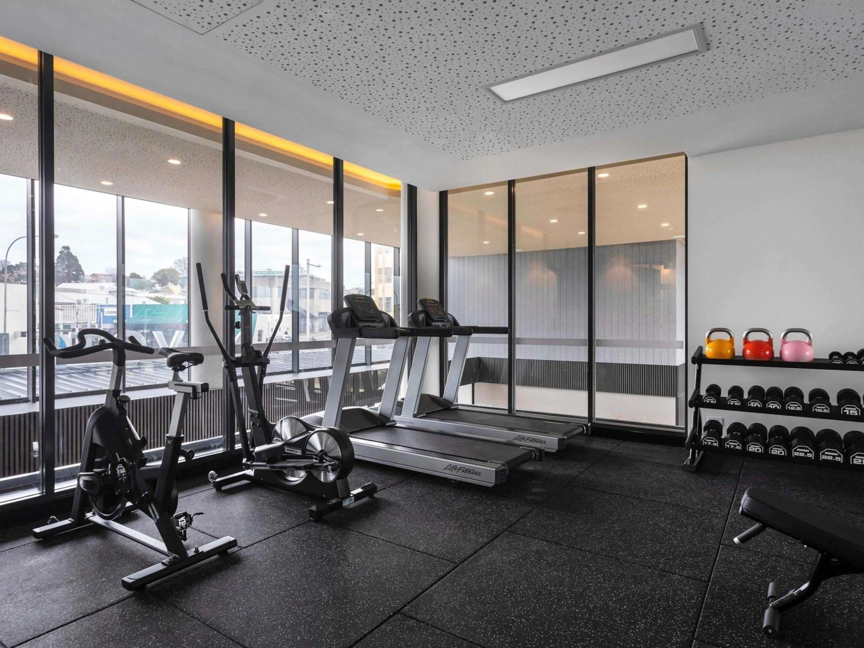 Fitness centre/facilities in Novotel Devonport