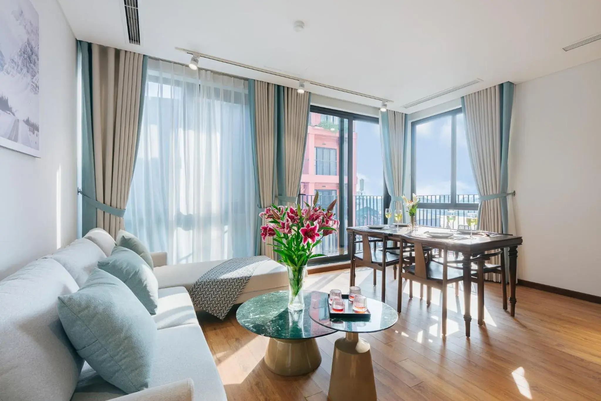 Apartment with Balcony in Margaery Boutique Apartment & Skyon9 Rooftop Bar Apartment with Balcony in Margaery Boutique Apartment & Skyon9 Rooftop Bar