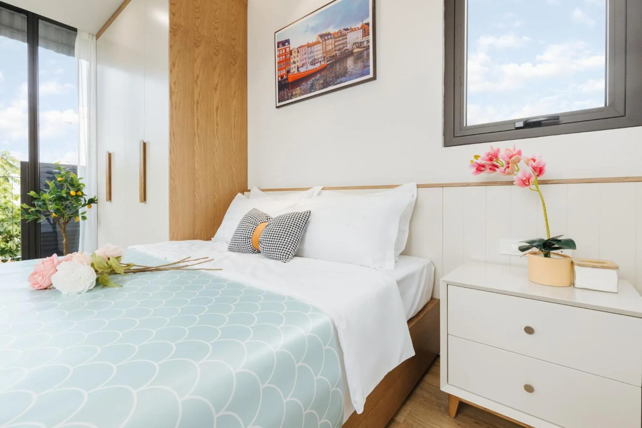 Bed in Margaery Boutique Apartment & Skyon9 Rooftop Bar