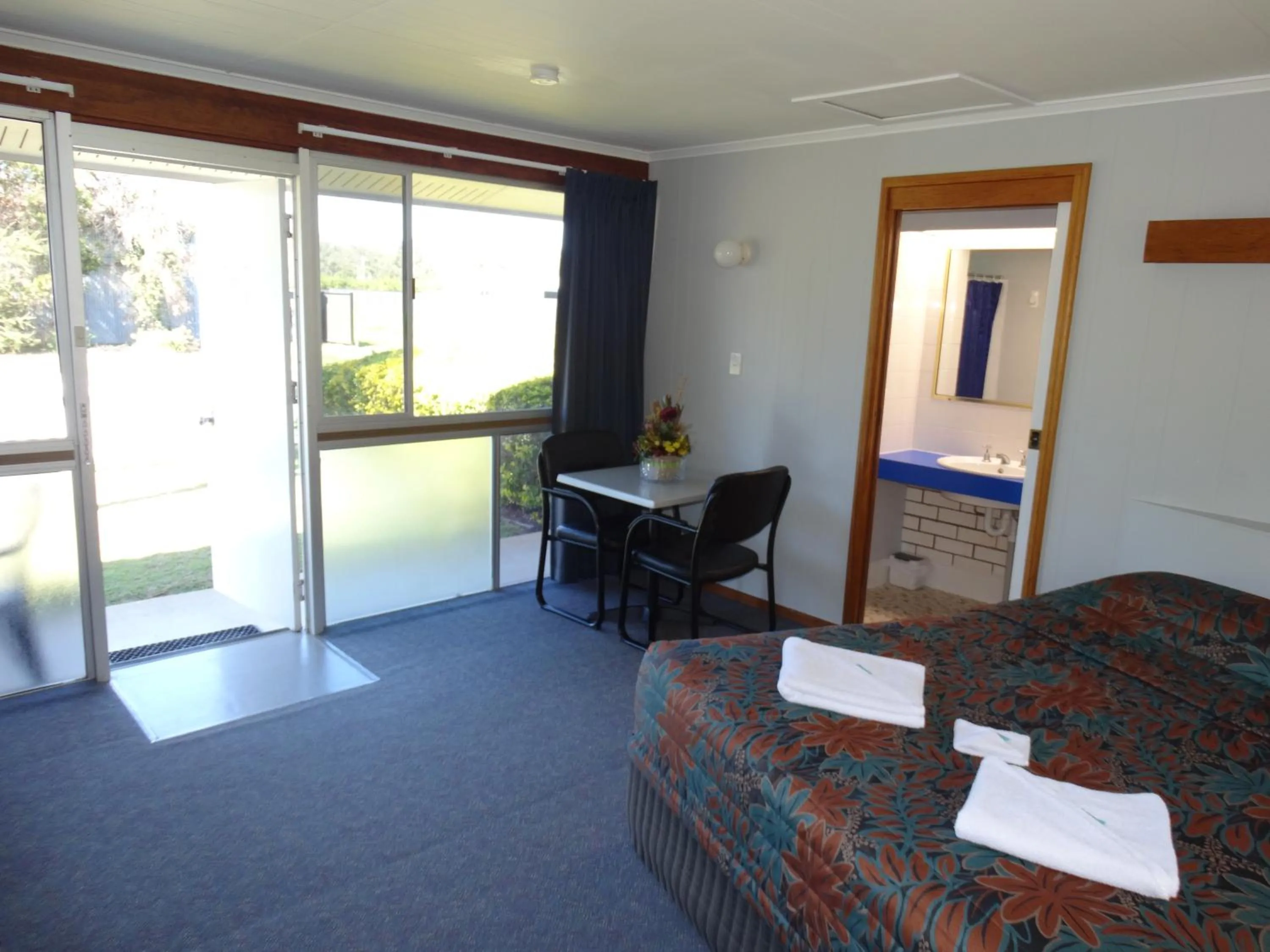 Photo of the whole room, Bed in Gayndah A Motel