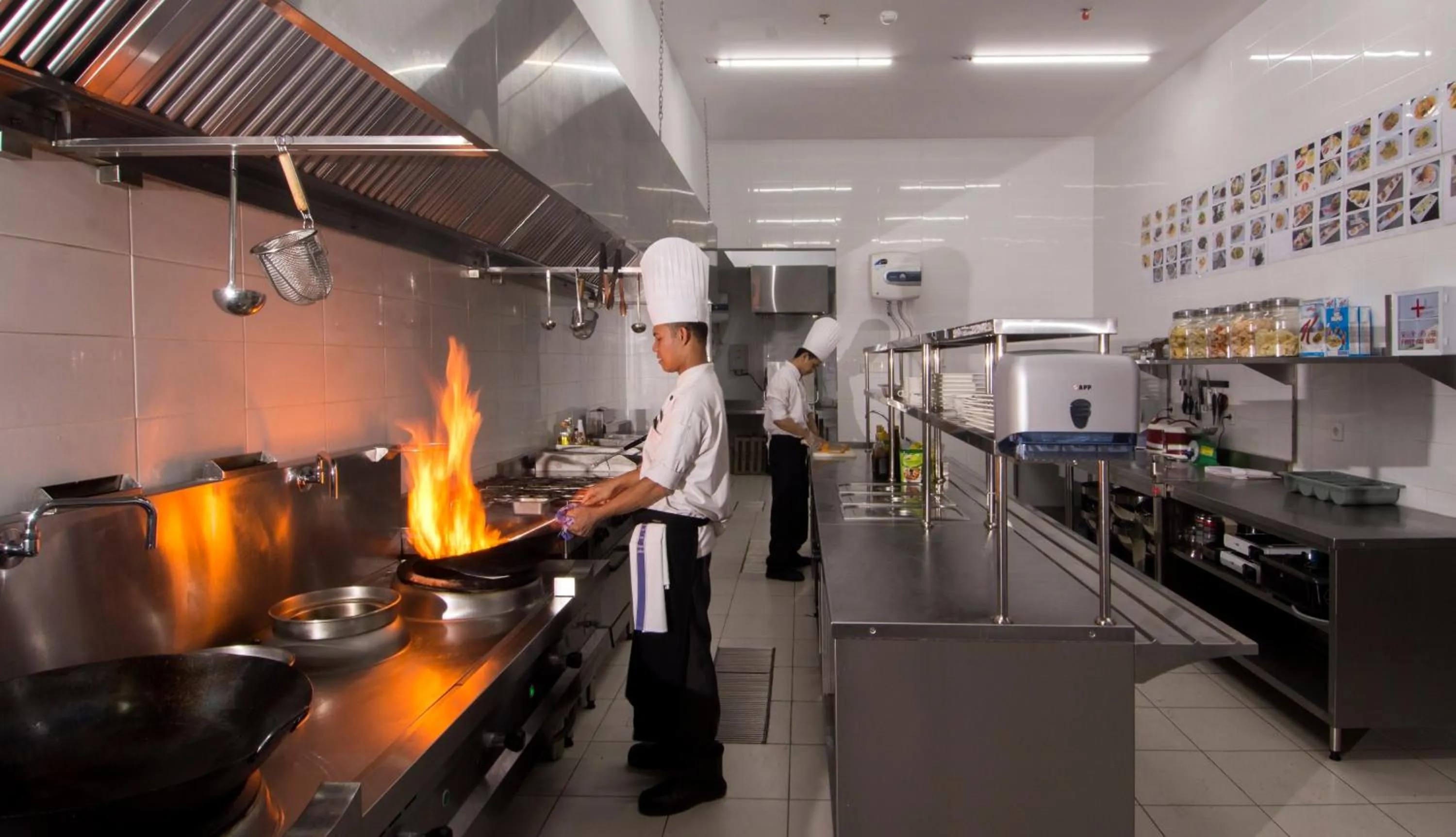 Kitchen or kitchenette in Gallery Prawirotaman Hotel