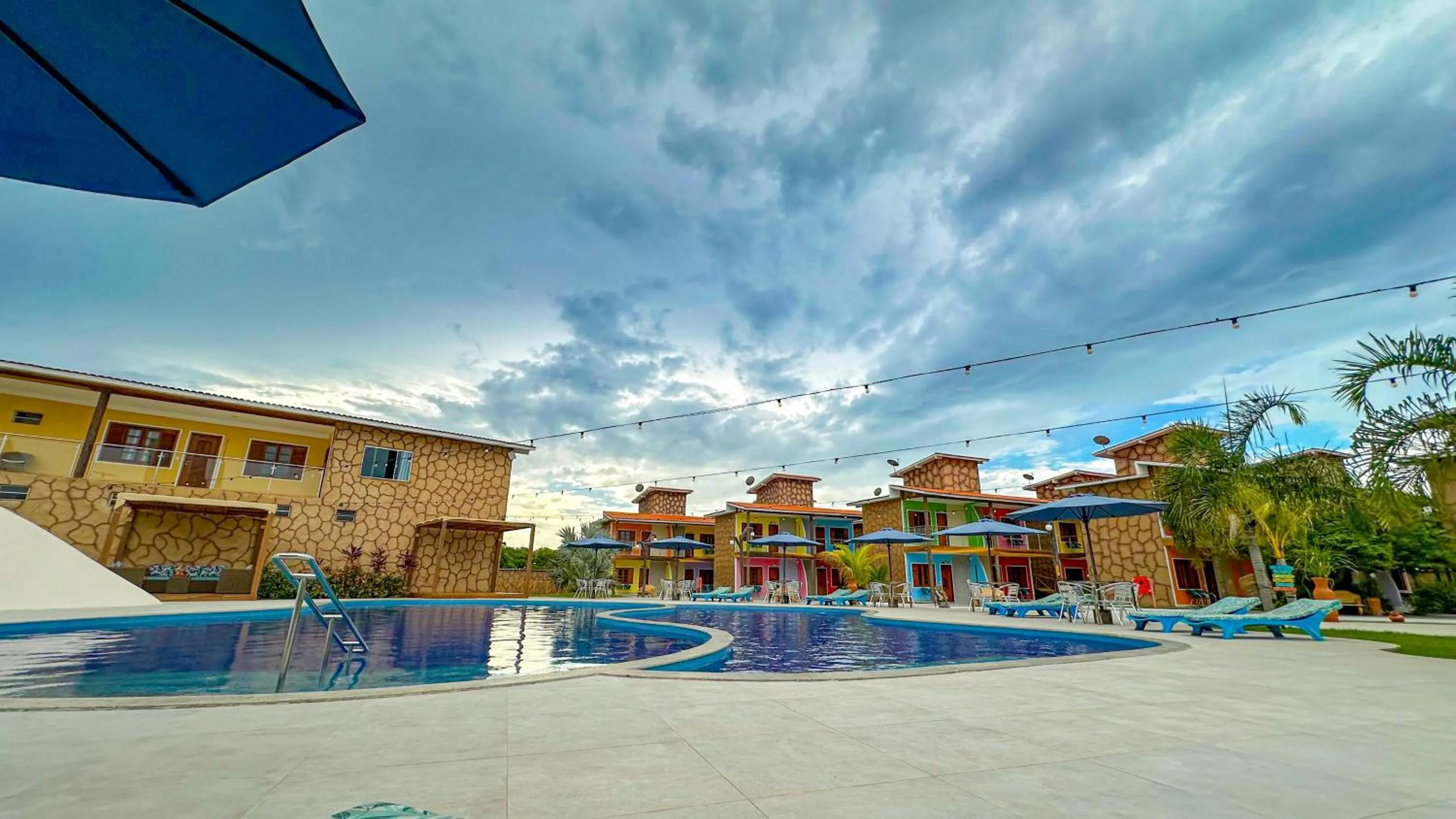Swimming pool in Pousada Lençóis Maranhenses