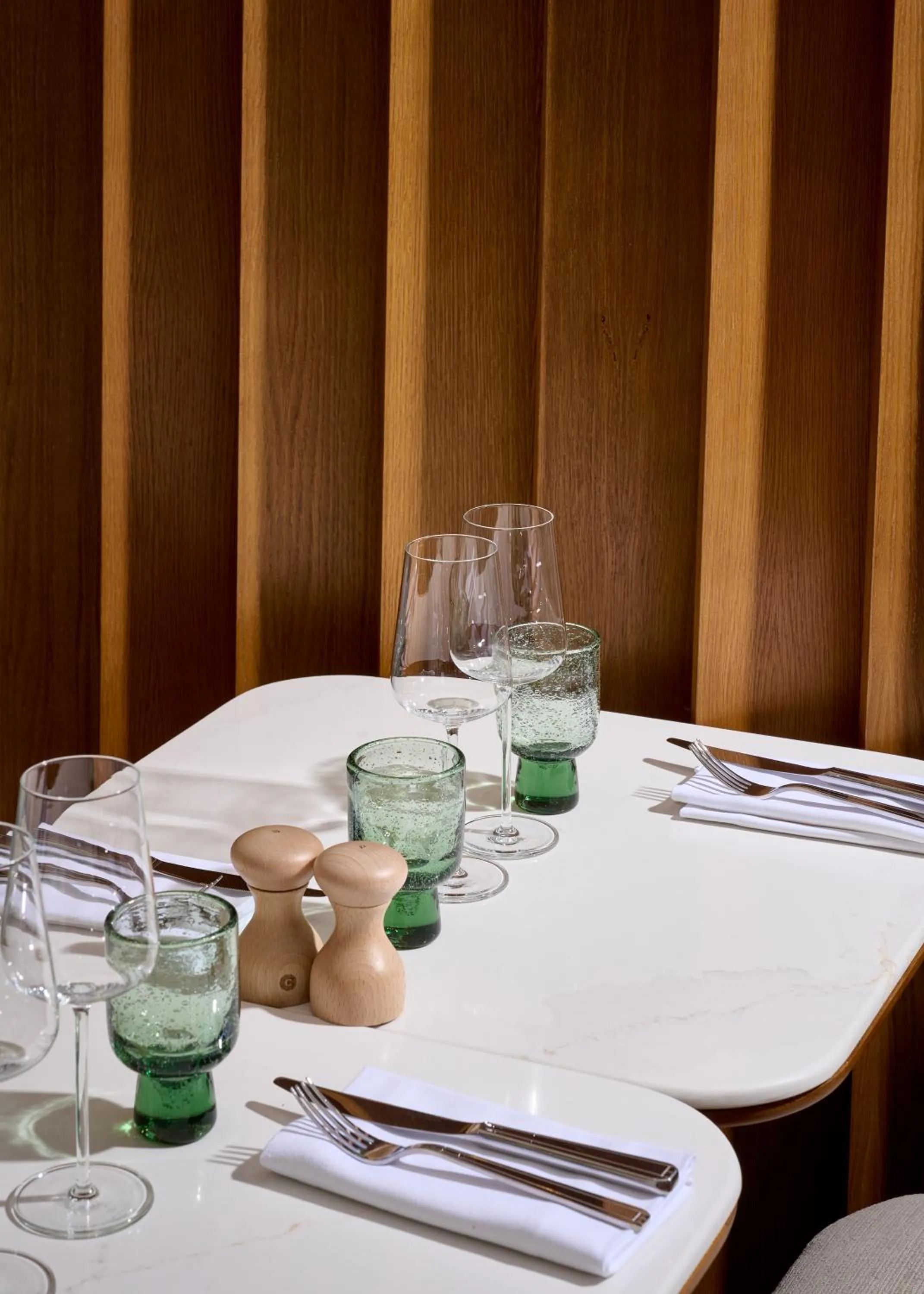 Restaurant/places to eat in Padam Hôtel