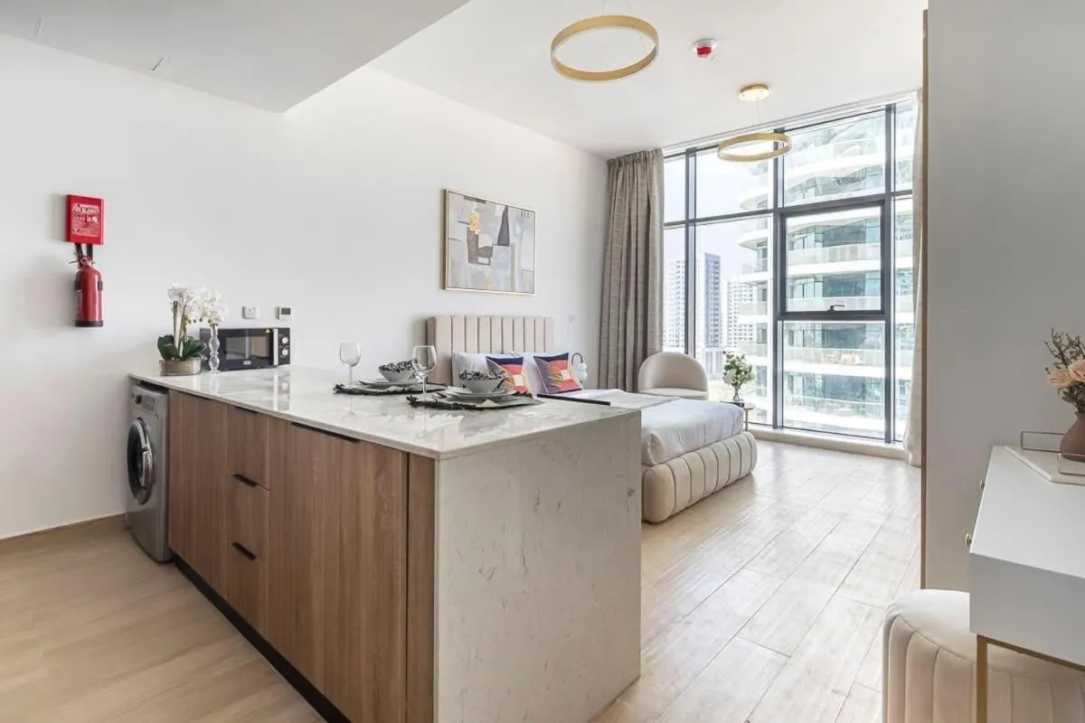 Bed in Frank Porter - Regina Tower