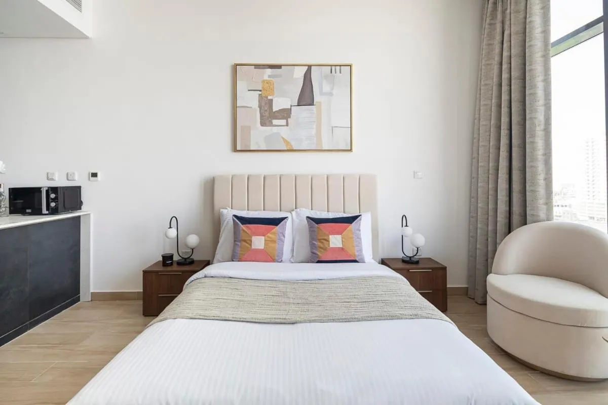 TV and multimedia, Bed in Frank Porter - Regina Tower