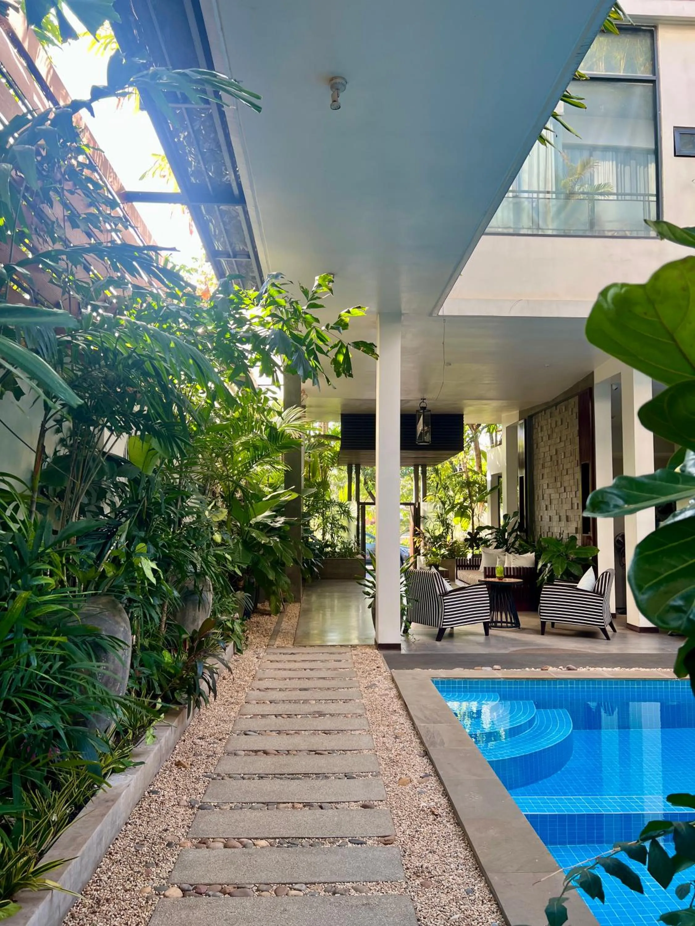 Property building in Maison Leab