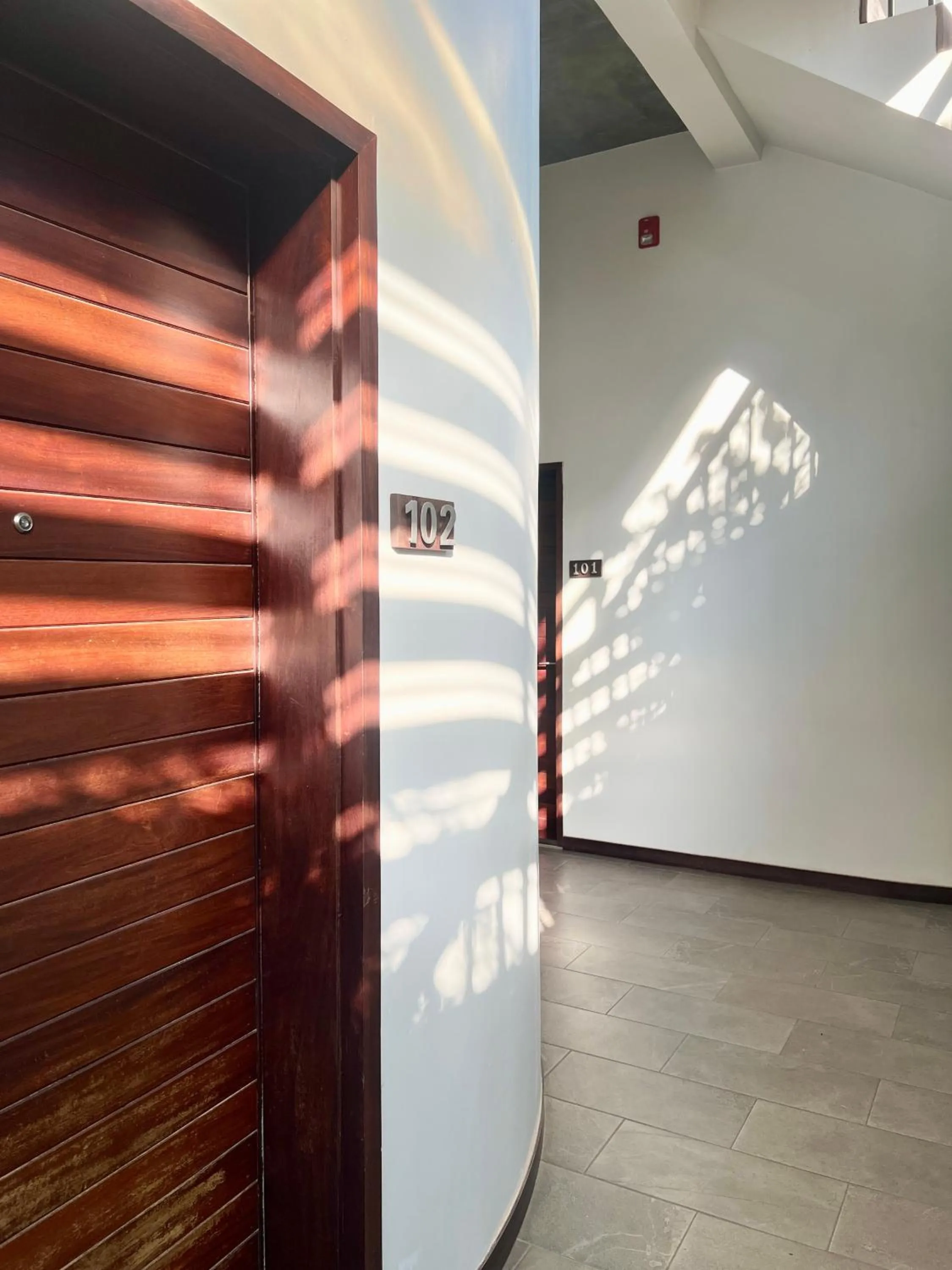 Property building in Maison Leab