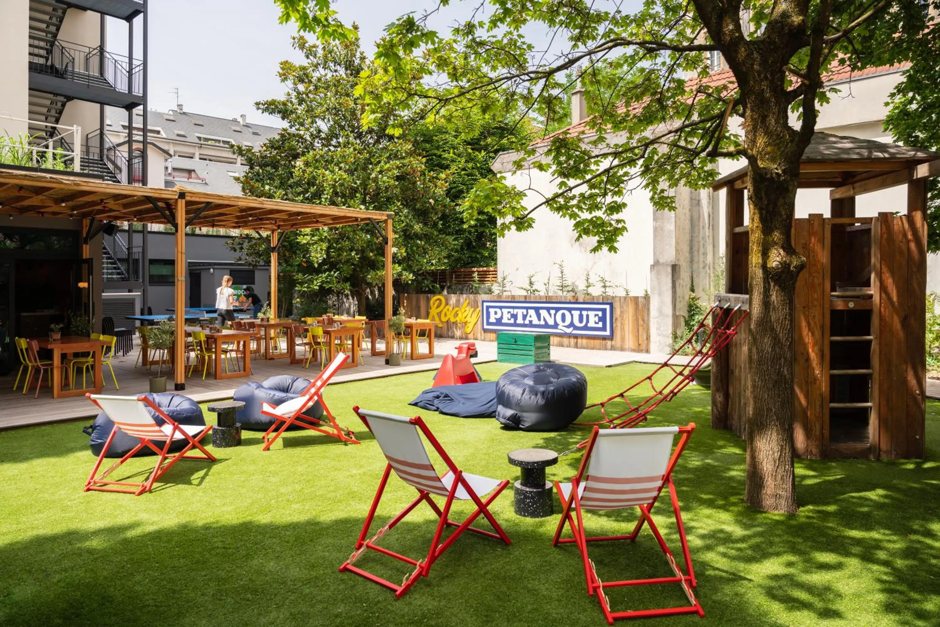 Patio in RockyPop Grenoble Hotel