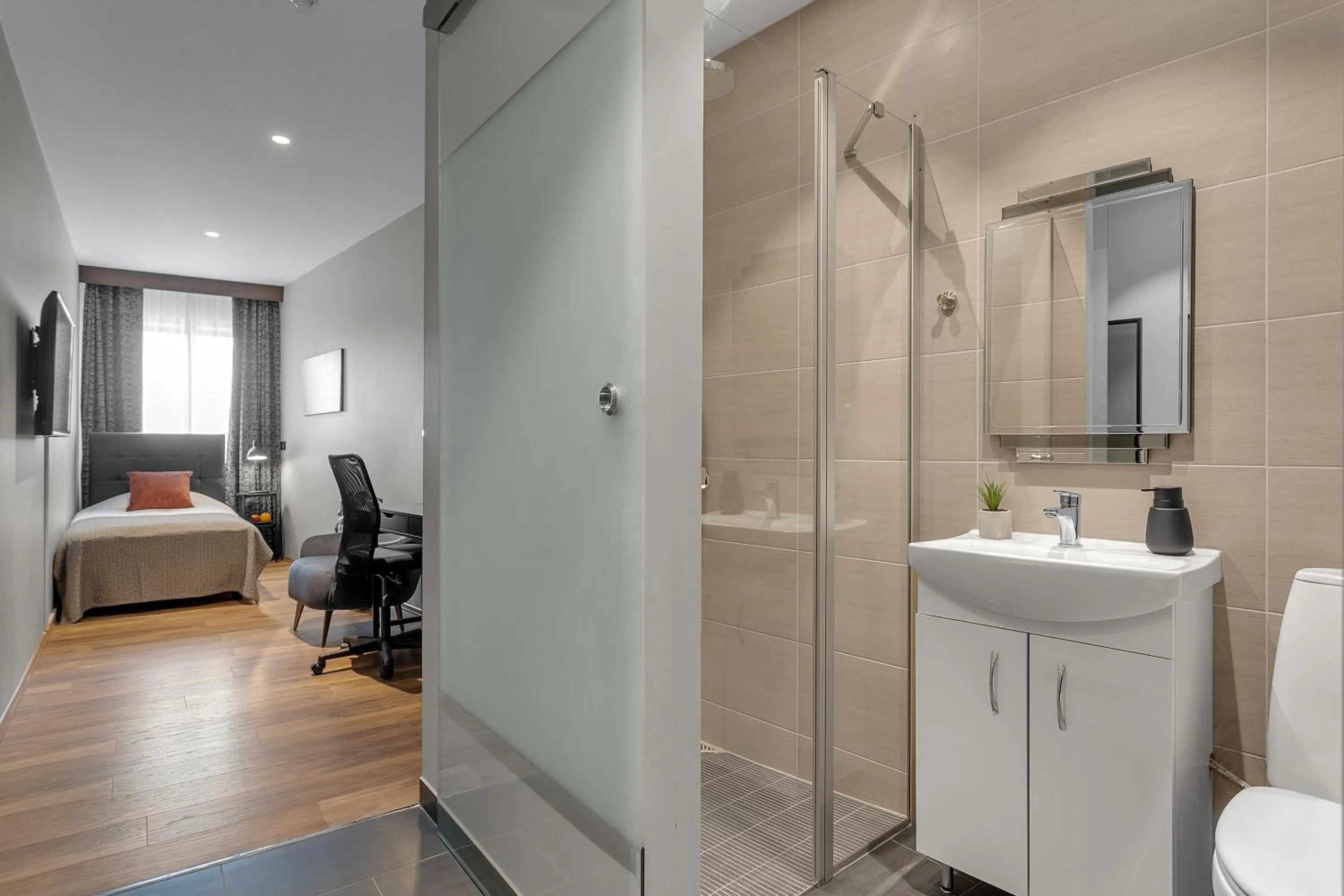 Photo of the whole room in Alva Hotel