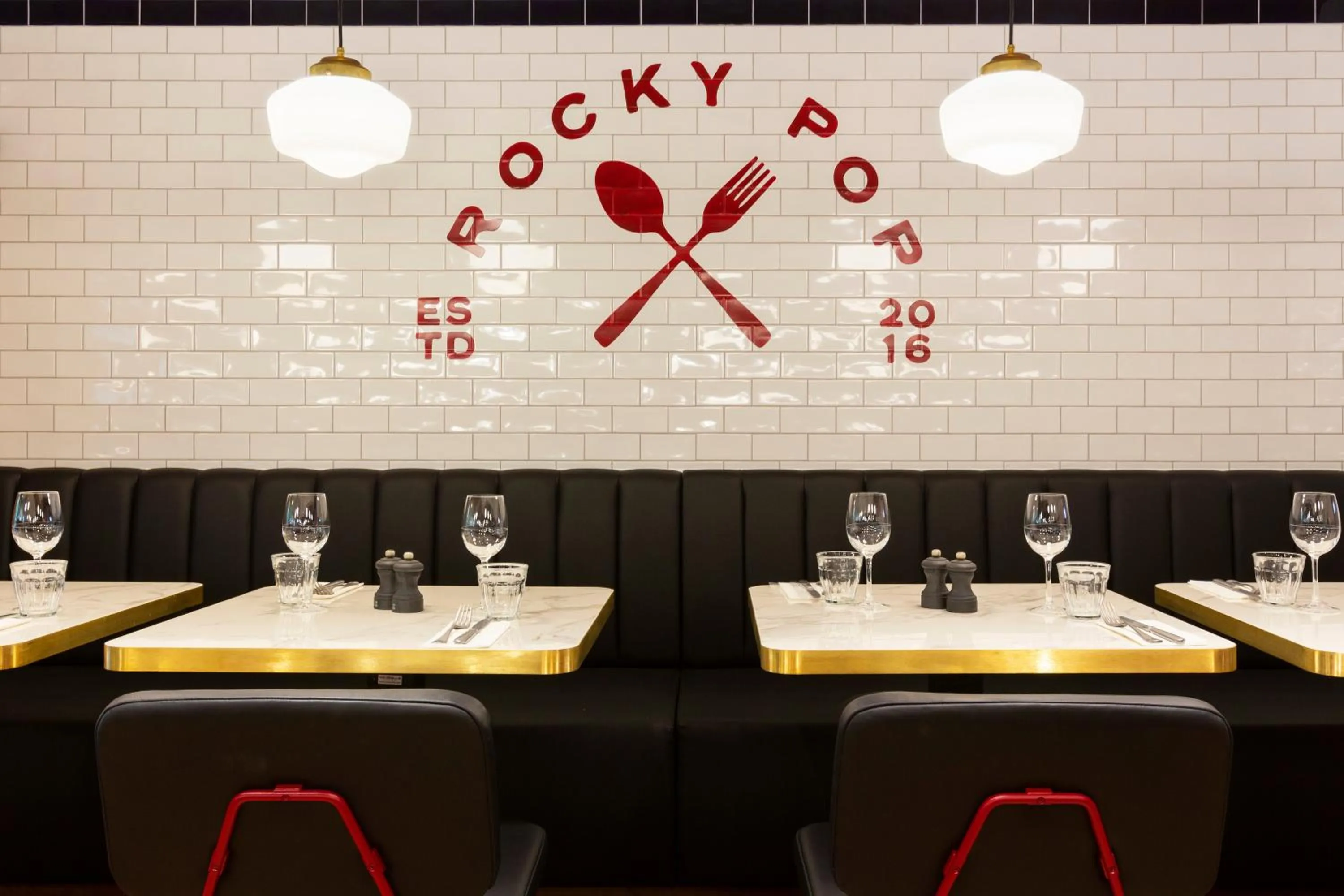 Restaurant/places to eat in RockyPop Grenoble Appartements