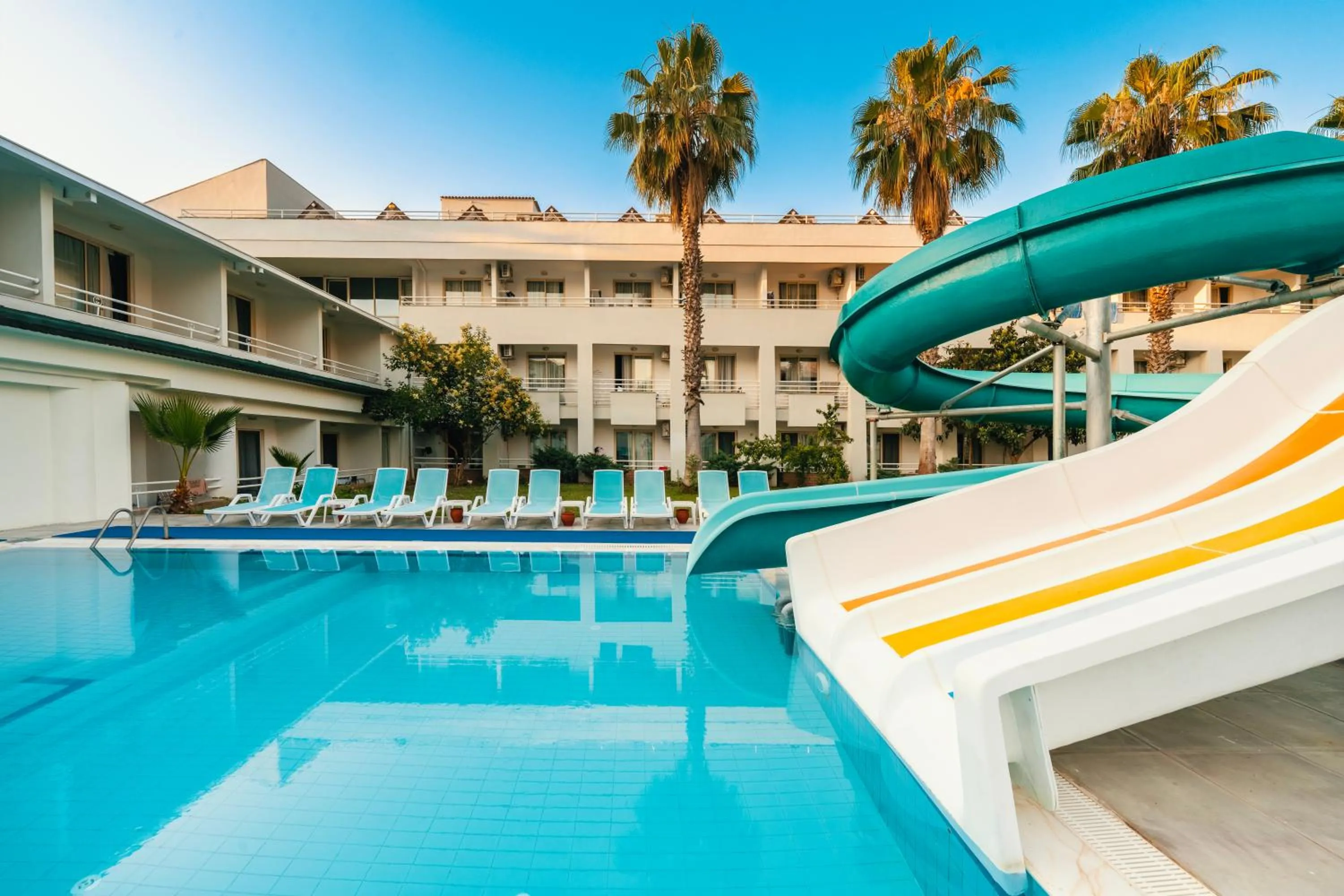 Activities in Armas Gul Beach