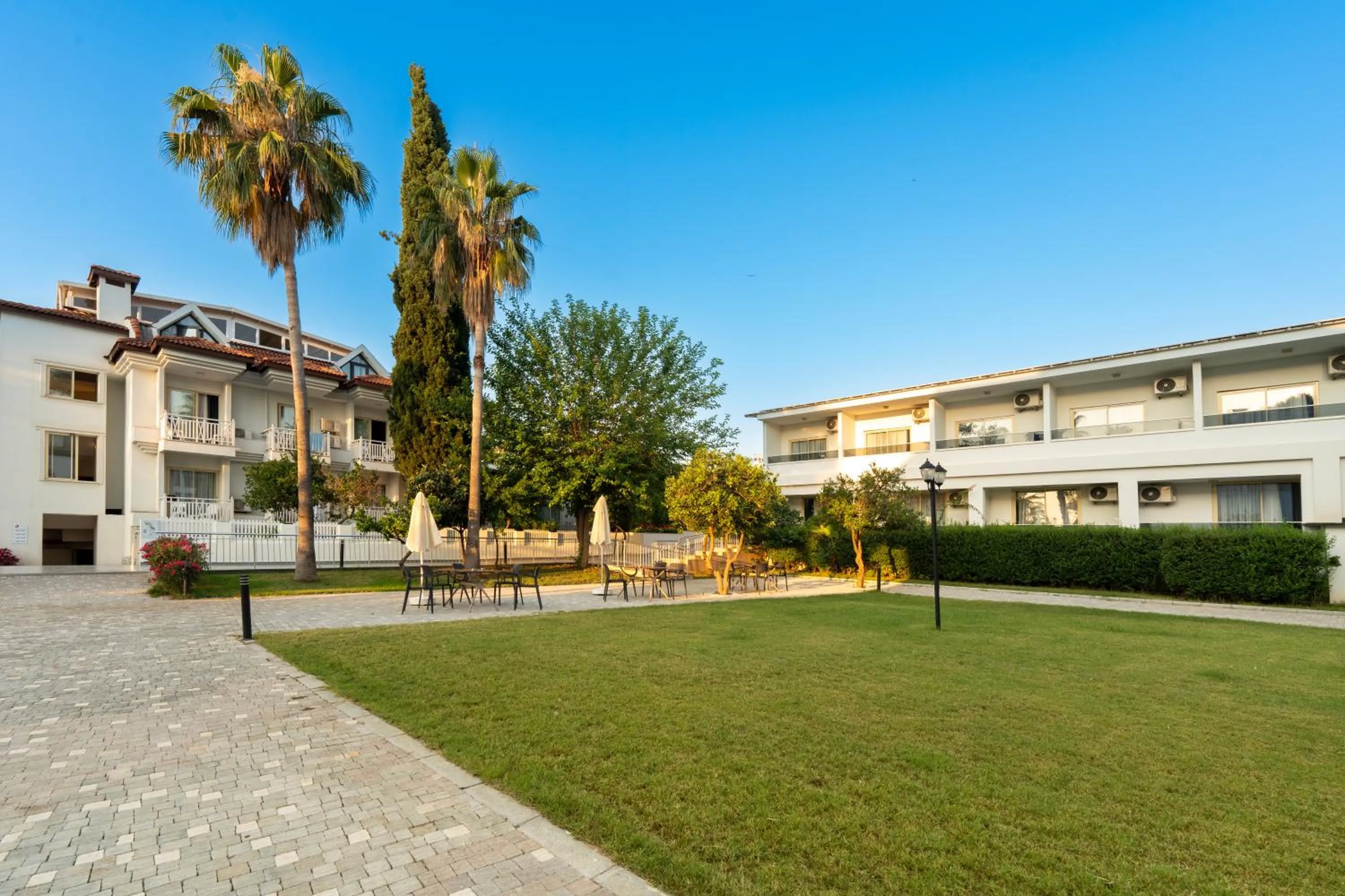 Property building in Armas Gul Beach