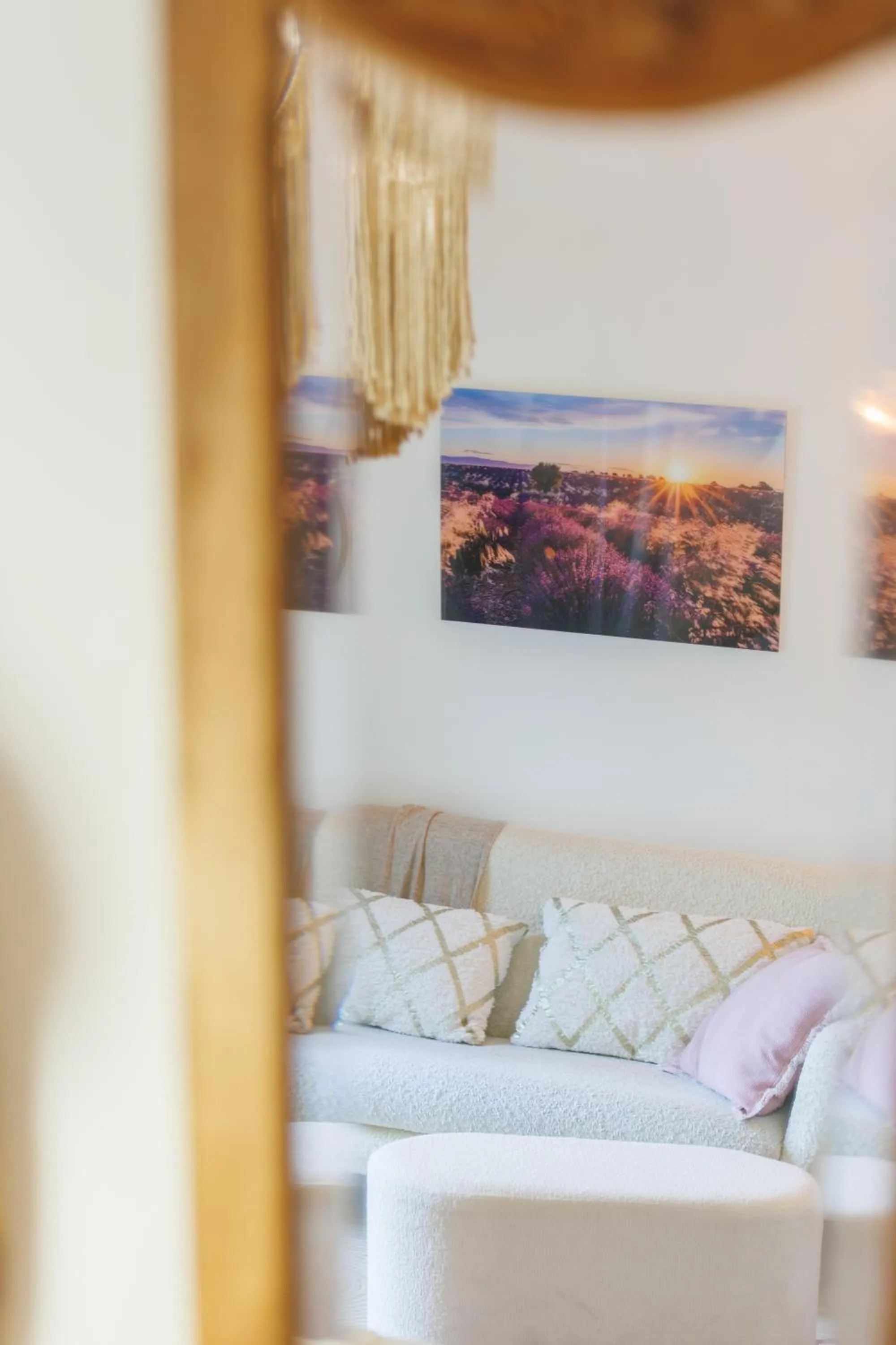 Living room, Bed in La Bastide du Mûrier