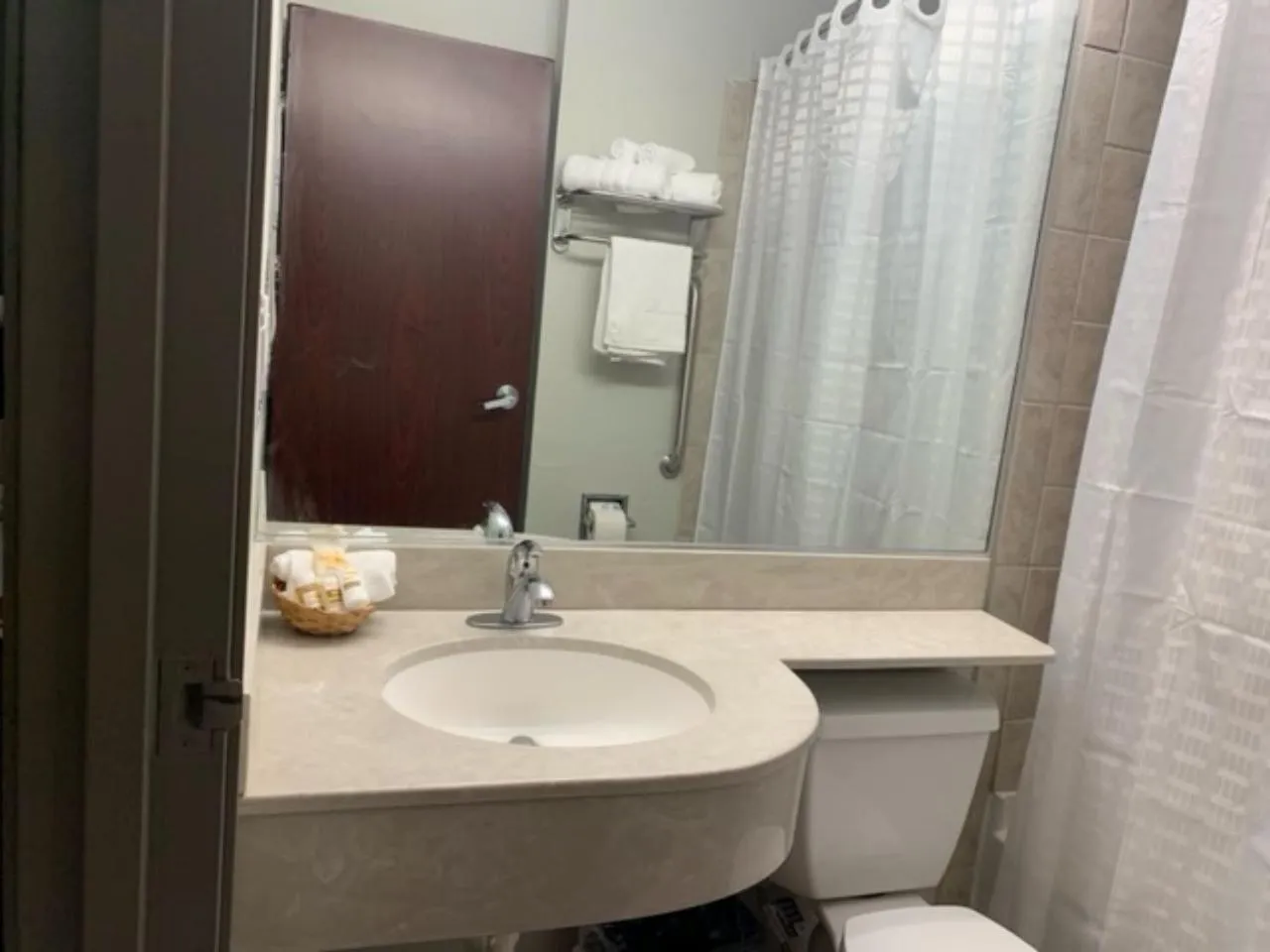 Bathroom in Crystal Inn