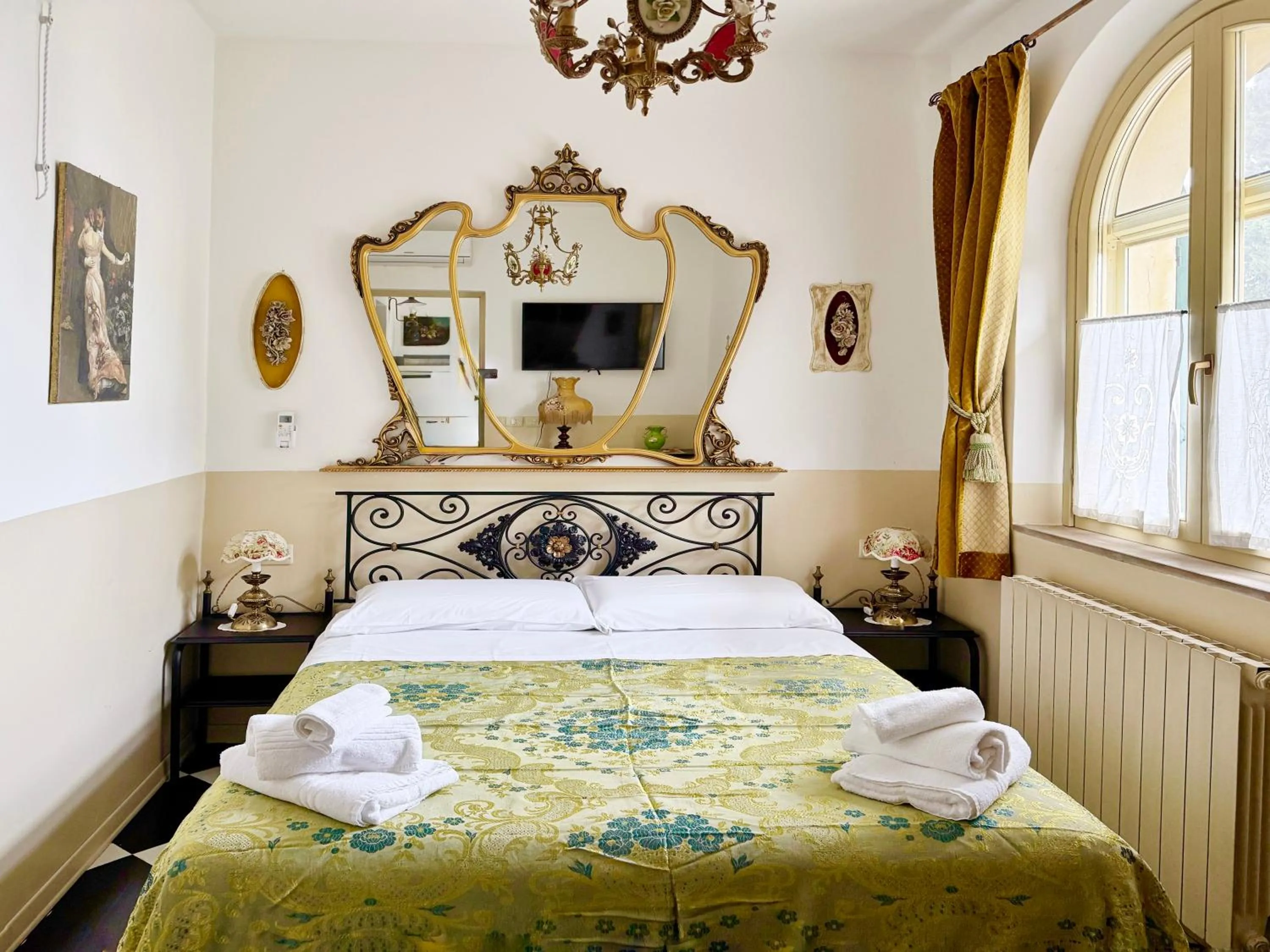 Bed in Mapepa Village apartments