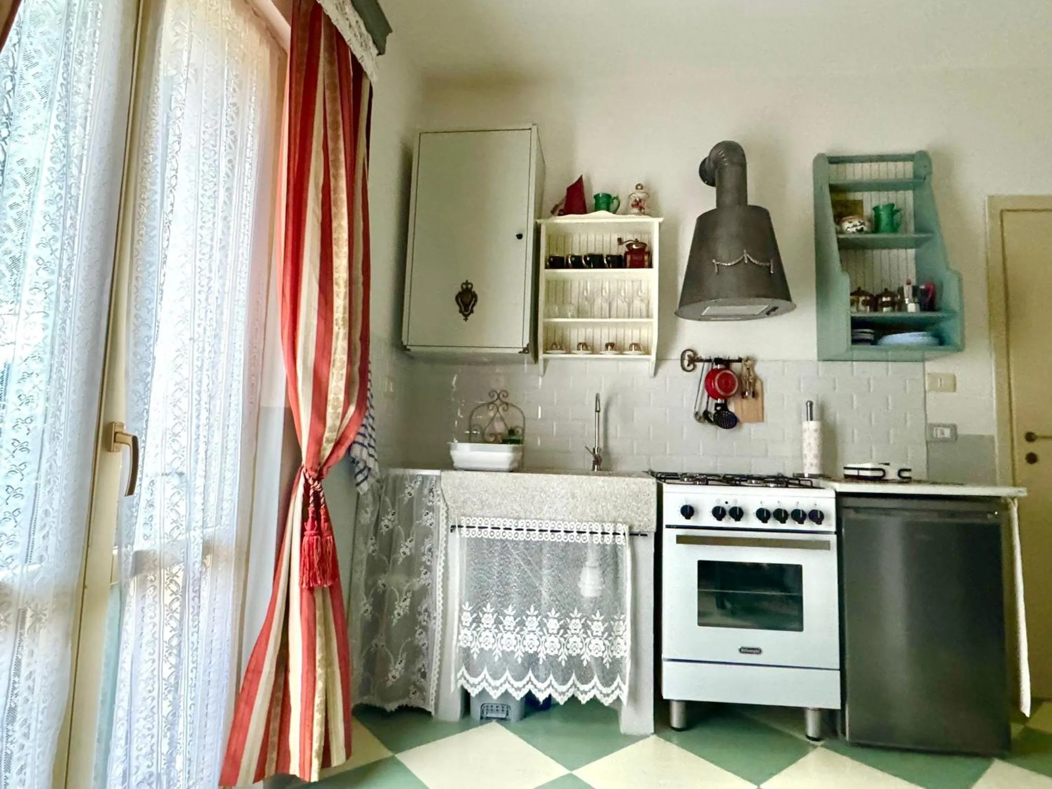 stove in Mapepa Village apartments