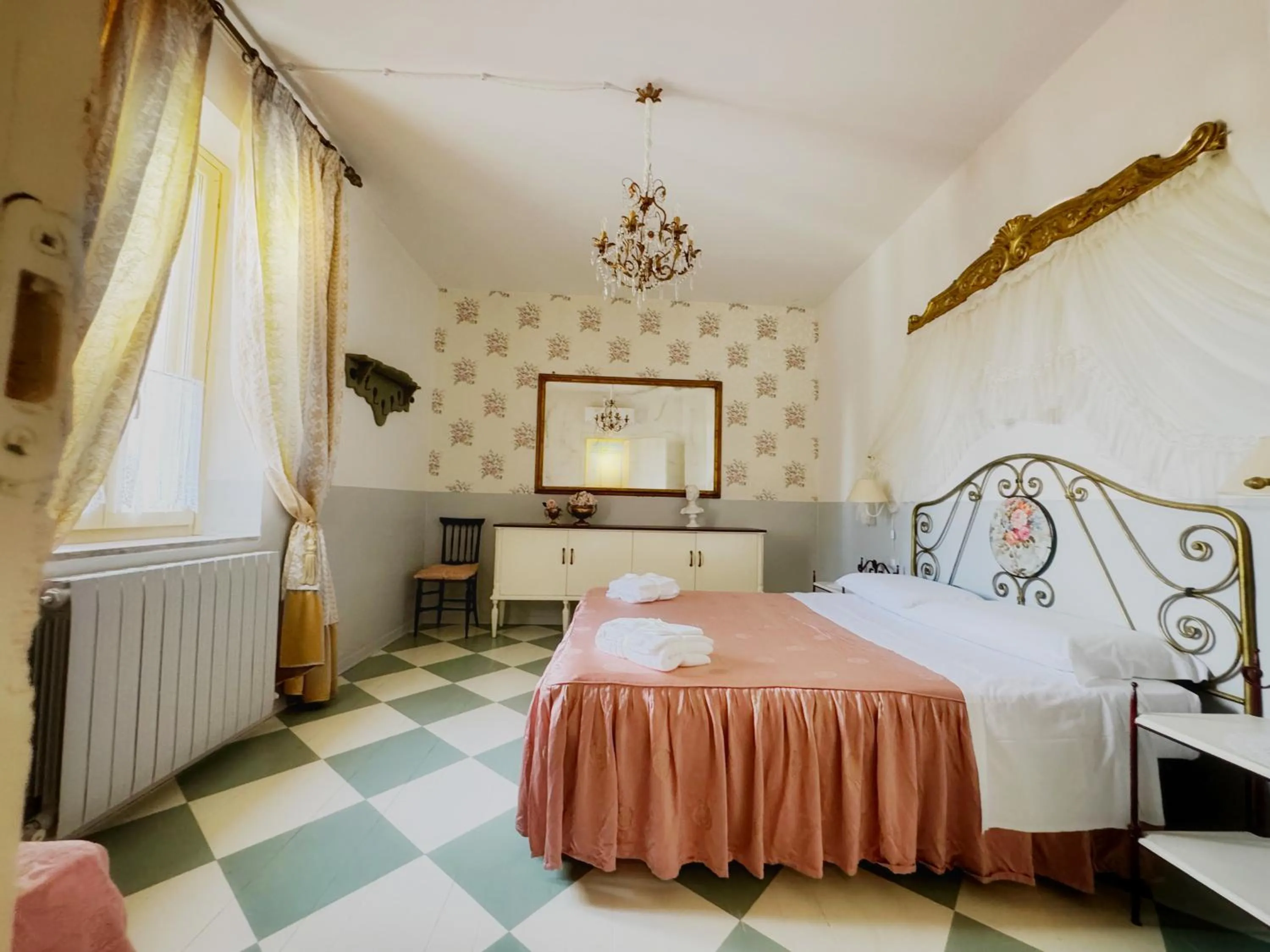 Bedroom, Bed in Mapepa Village apartments