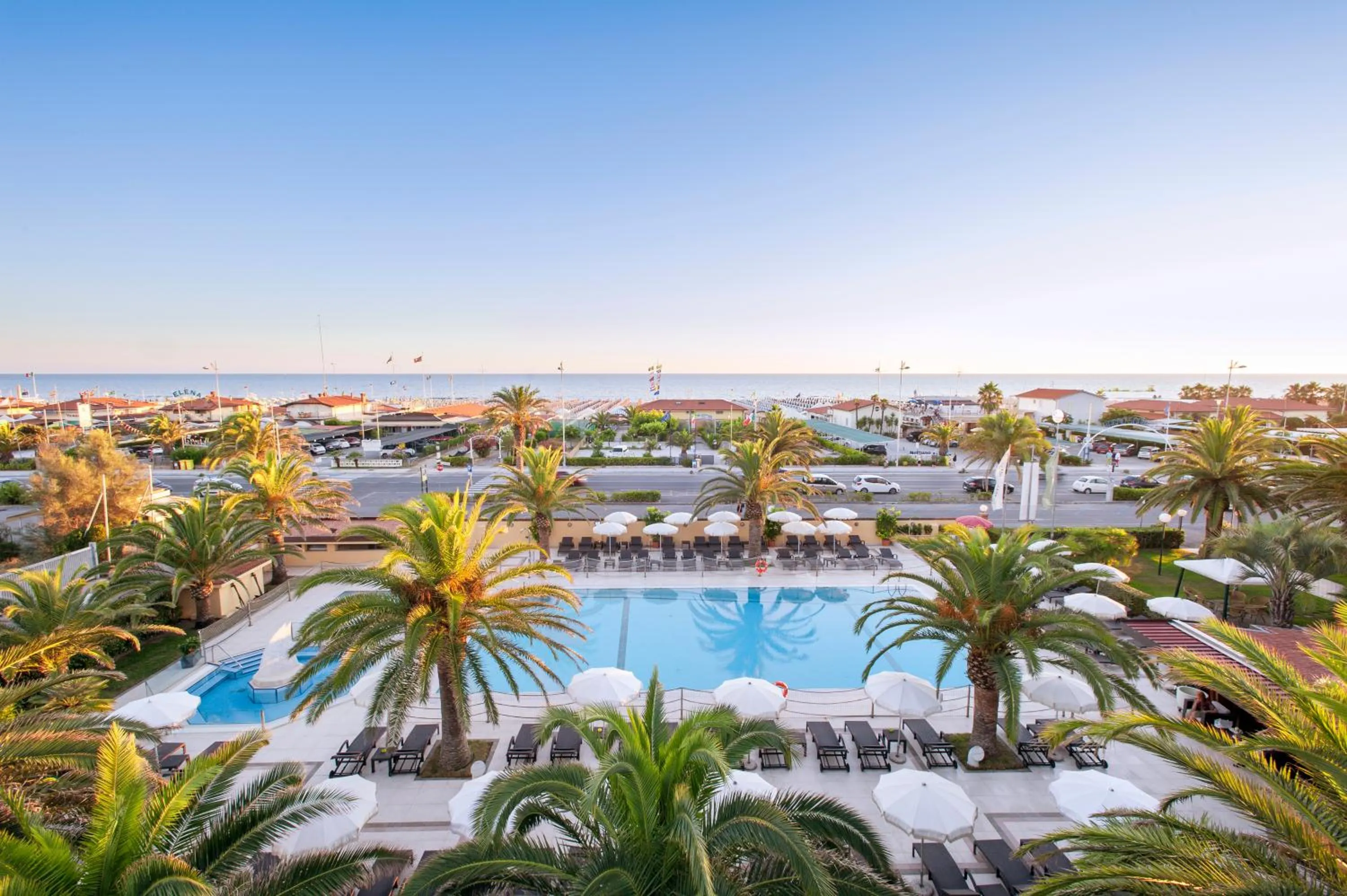 Pool view in Hotel Caesar Residence & SPA