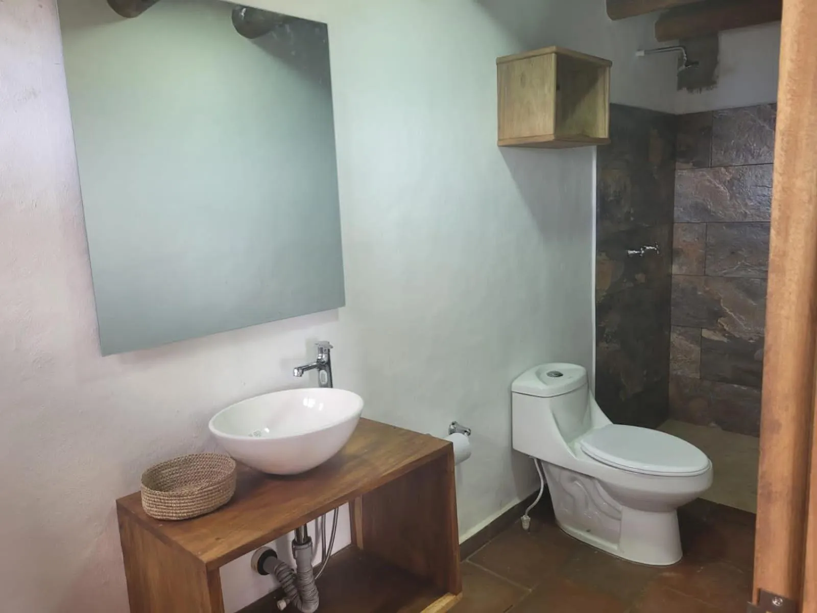 Toilet in Hotel Cariguá