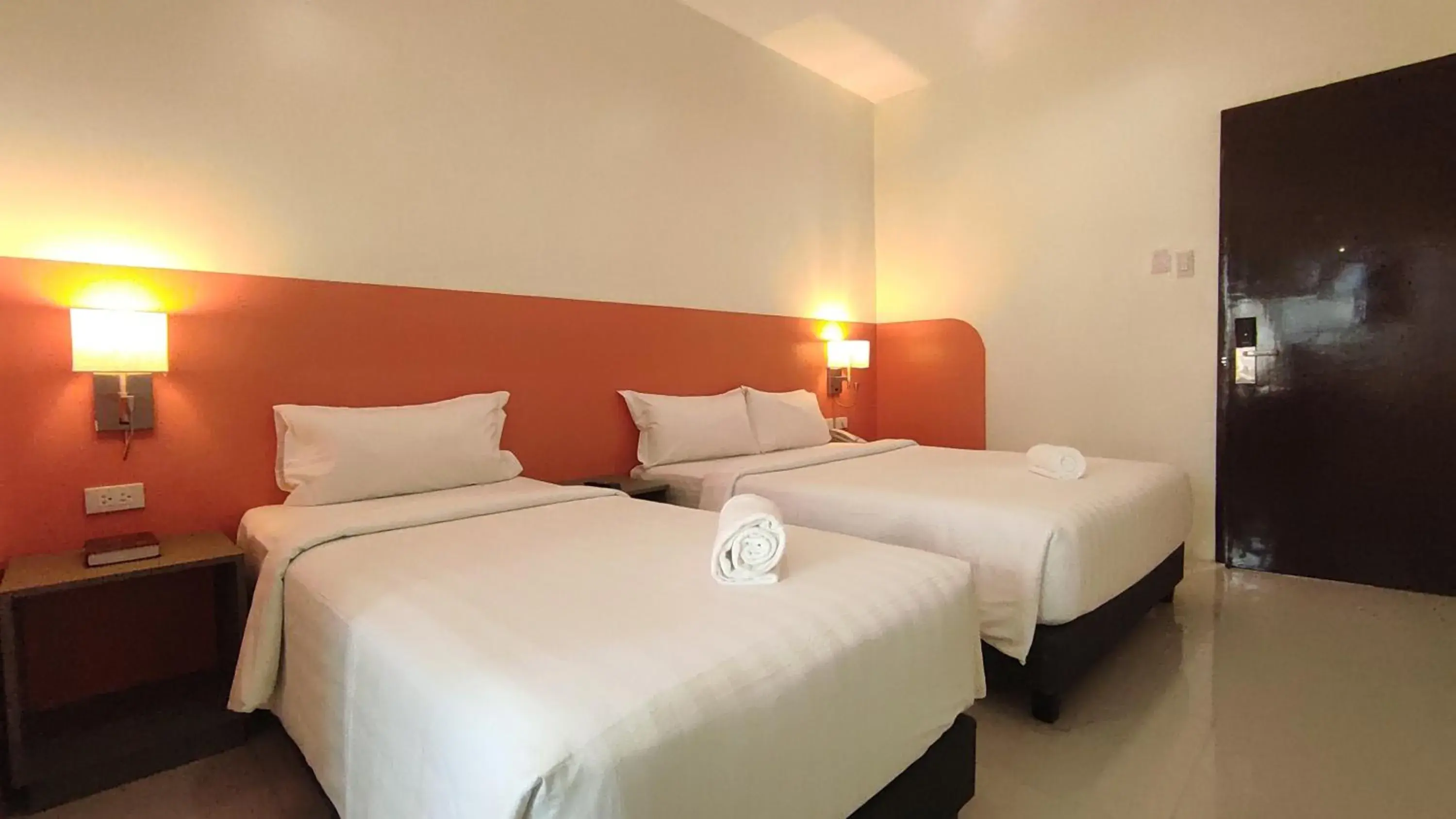 Deluxe Room in Travelbee Airport Inn Deluxe Room in Travelbee Airport Inn