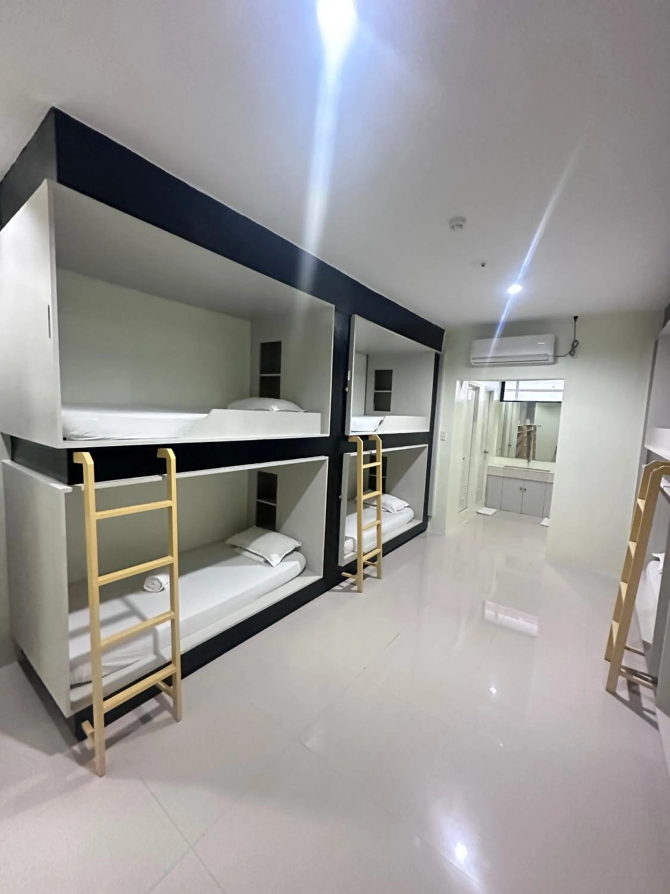 Bedroom in Travelbee Airport Inn