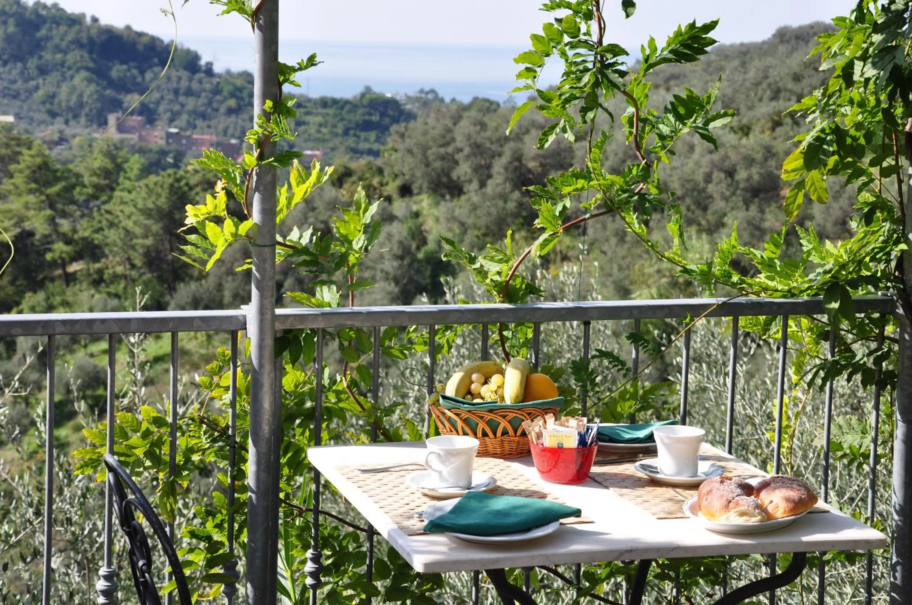 Restaurant/places to eat in Hotel Al Terra Di Mare