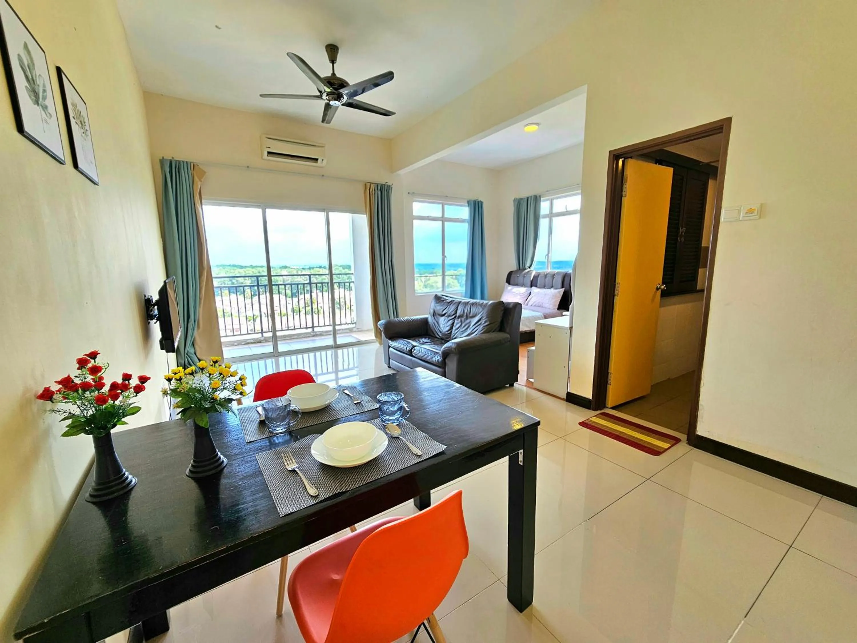 TV and multimedia in BY LG Water Themepark Suites Melaka By GGM