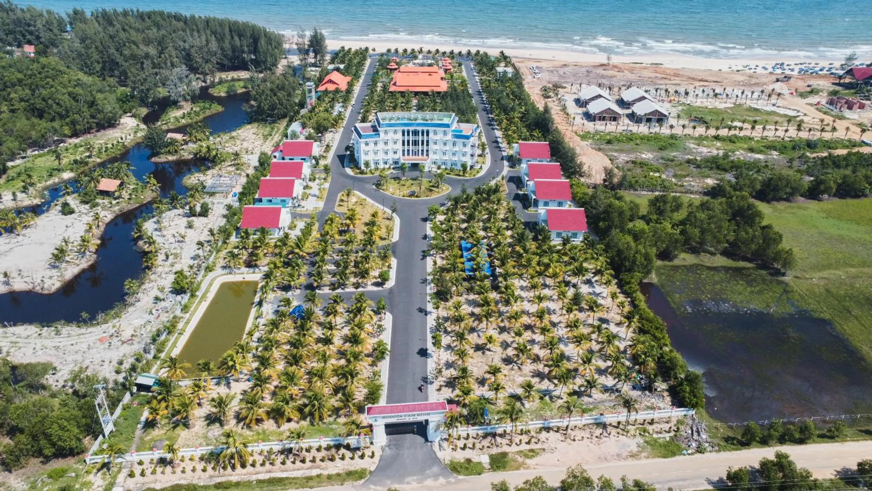 Hodota Cam Bình Resort & Spa - Lagi Beach