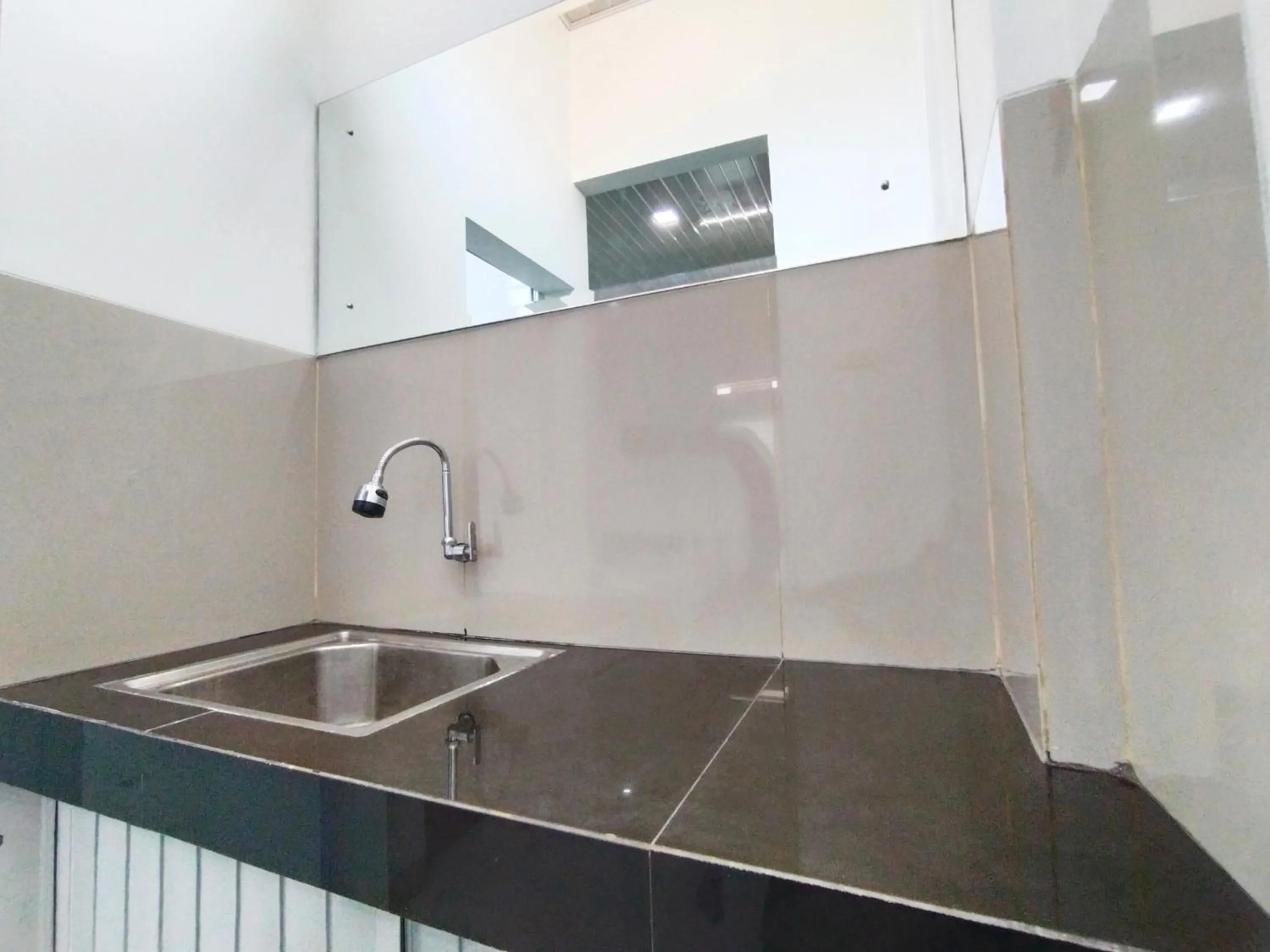 dishwasher in Hometown Residence