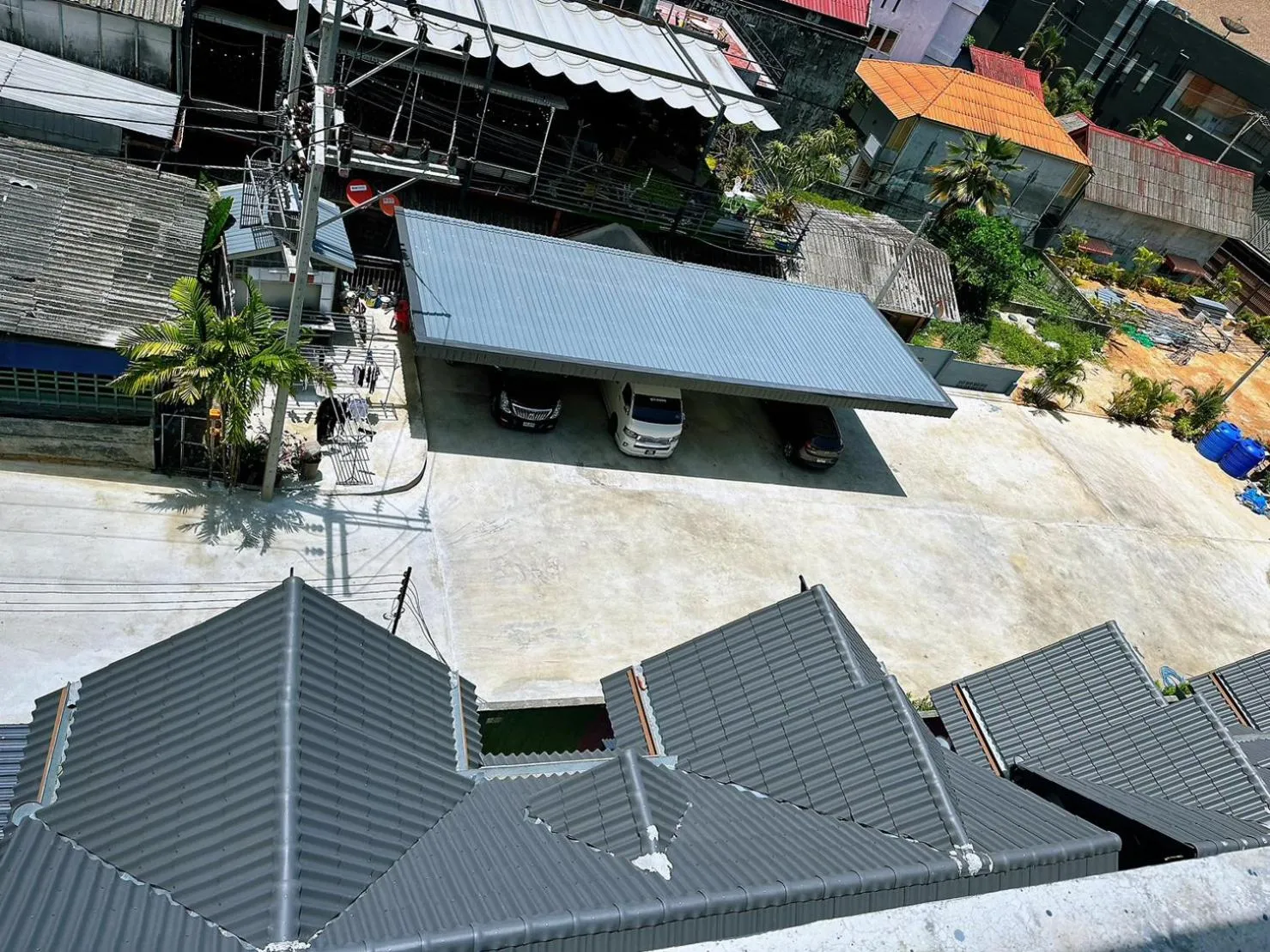 Parking in Machorat Aonang Resort at Aonang Beach Krabi