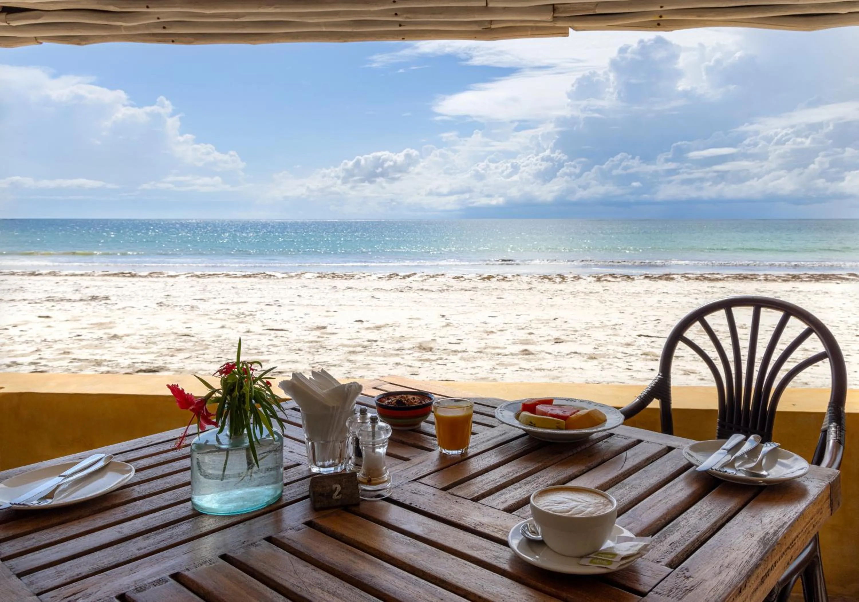 Restaurant/places to eat in Blue Marlin Beach Hotel