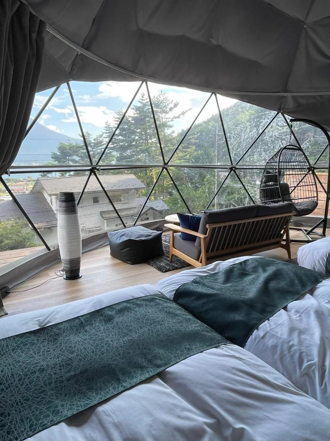 Bed in Mt.Fujiグランピングテラス　嶺乃華