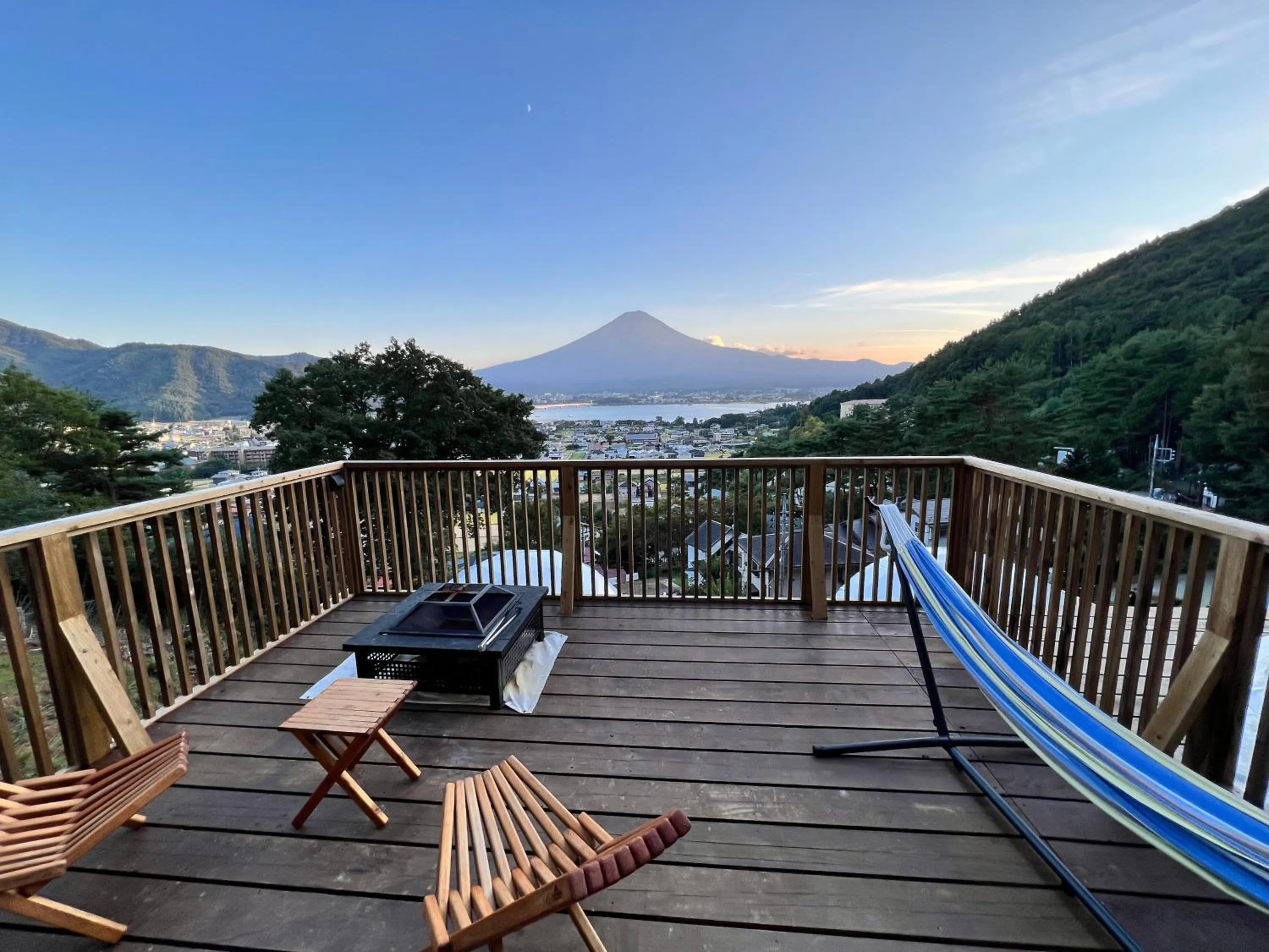 Natural landscape in Mt.Fujiグランピングテラス　嶺乃華