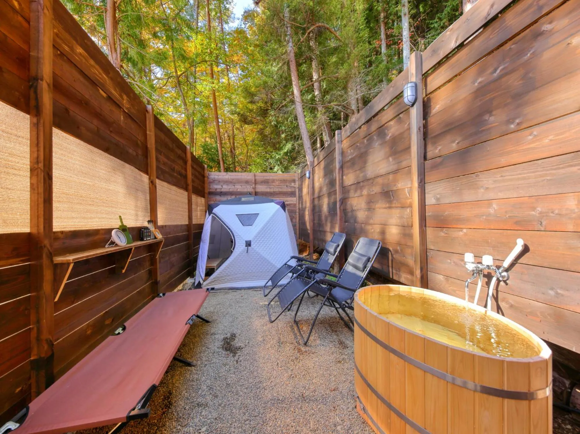 Steam room in Mt.Fujiグランピングテラス　嶺乃華