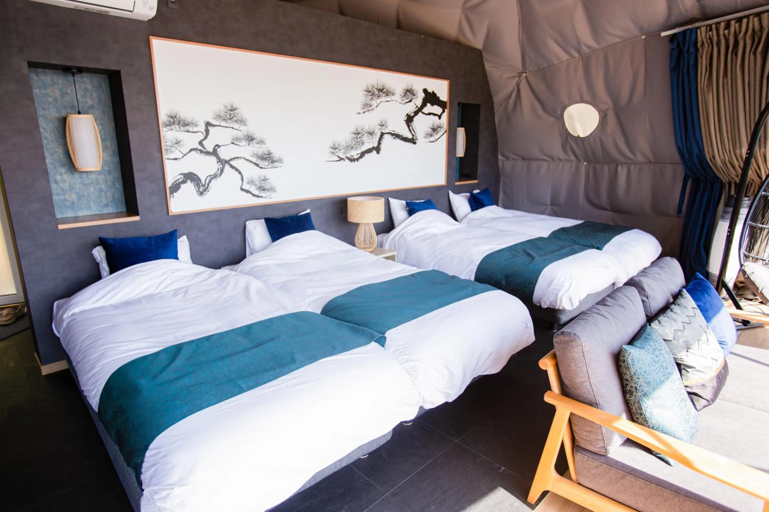 Bed in Mt.Fujiグランピングテラス　嶺乃華